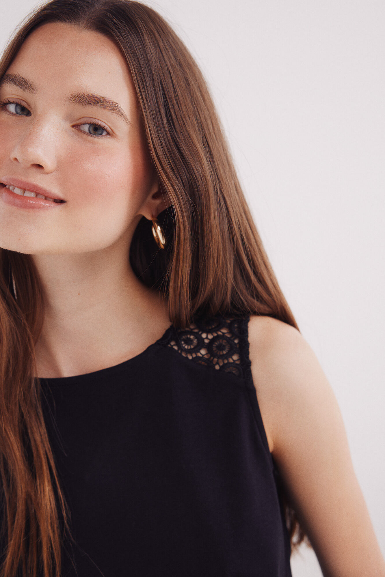 Springfield Playera crochet hombros negro