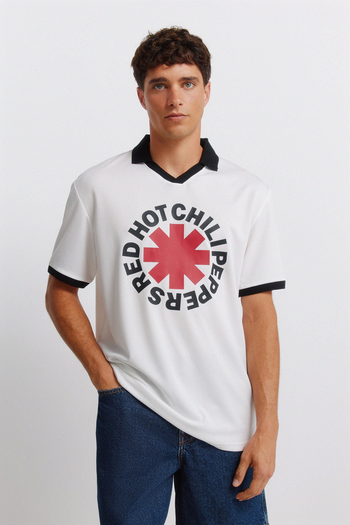 Springfield Playera Red Hot Chilli Peppers blanco