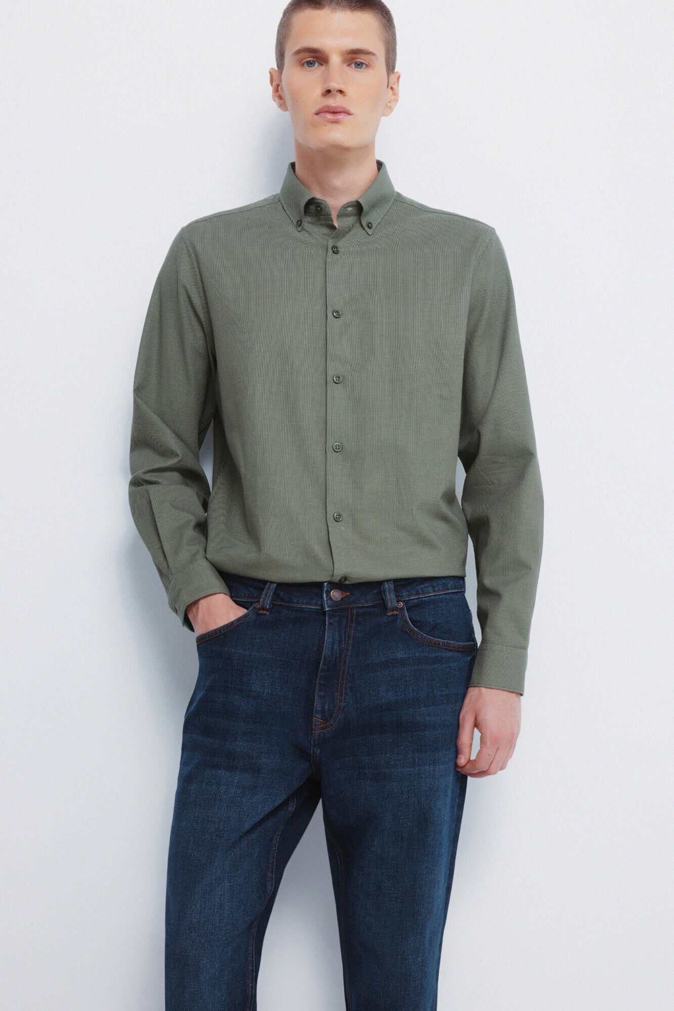 Springfield Jeans rectos con lavado oscuro azul