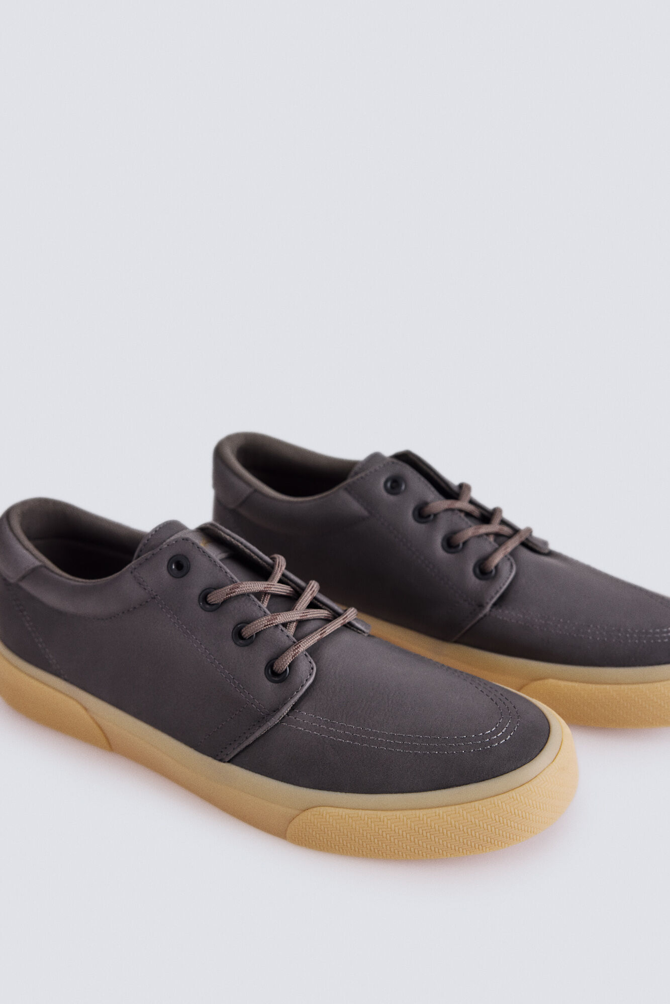Springfield Tenis ic&oacute;nico efecto piel