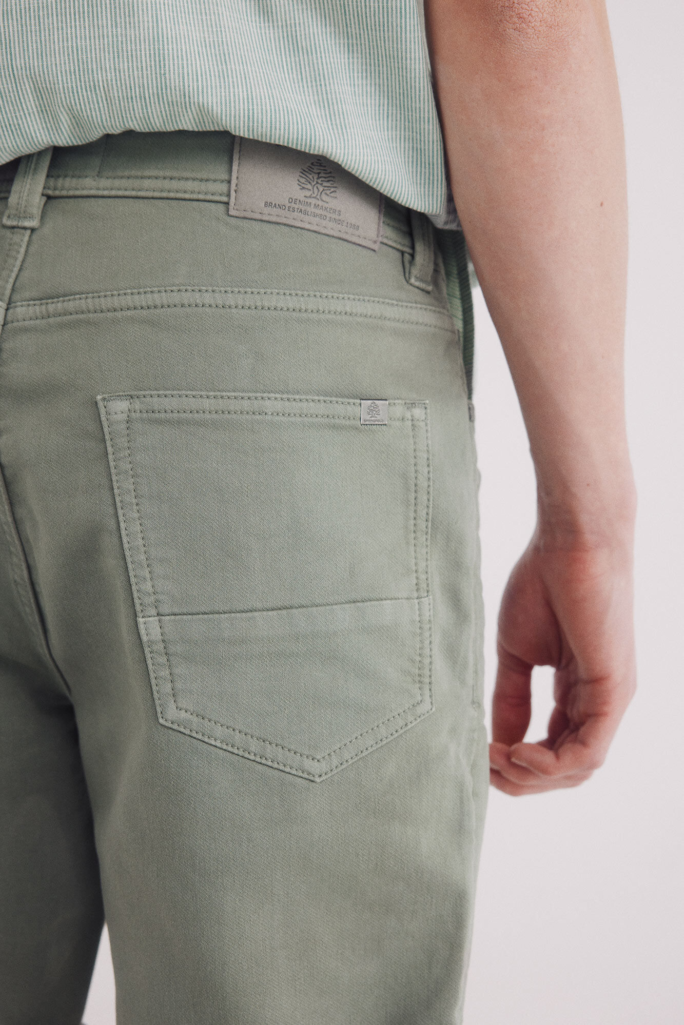 Springfield Bernuda en knit color lavada verde