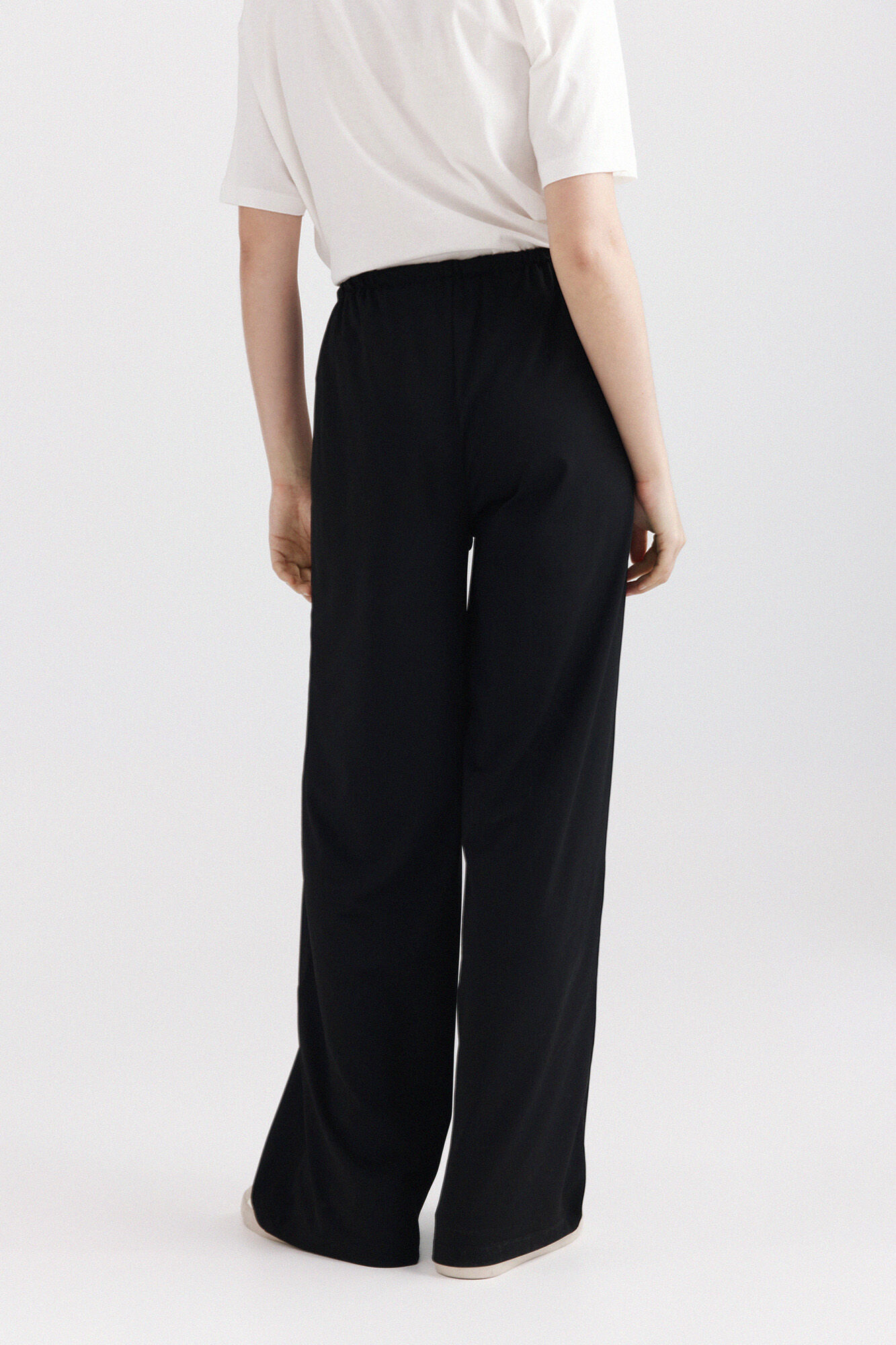 Springfield Pantal&oacute;n fluido de viscosa negro