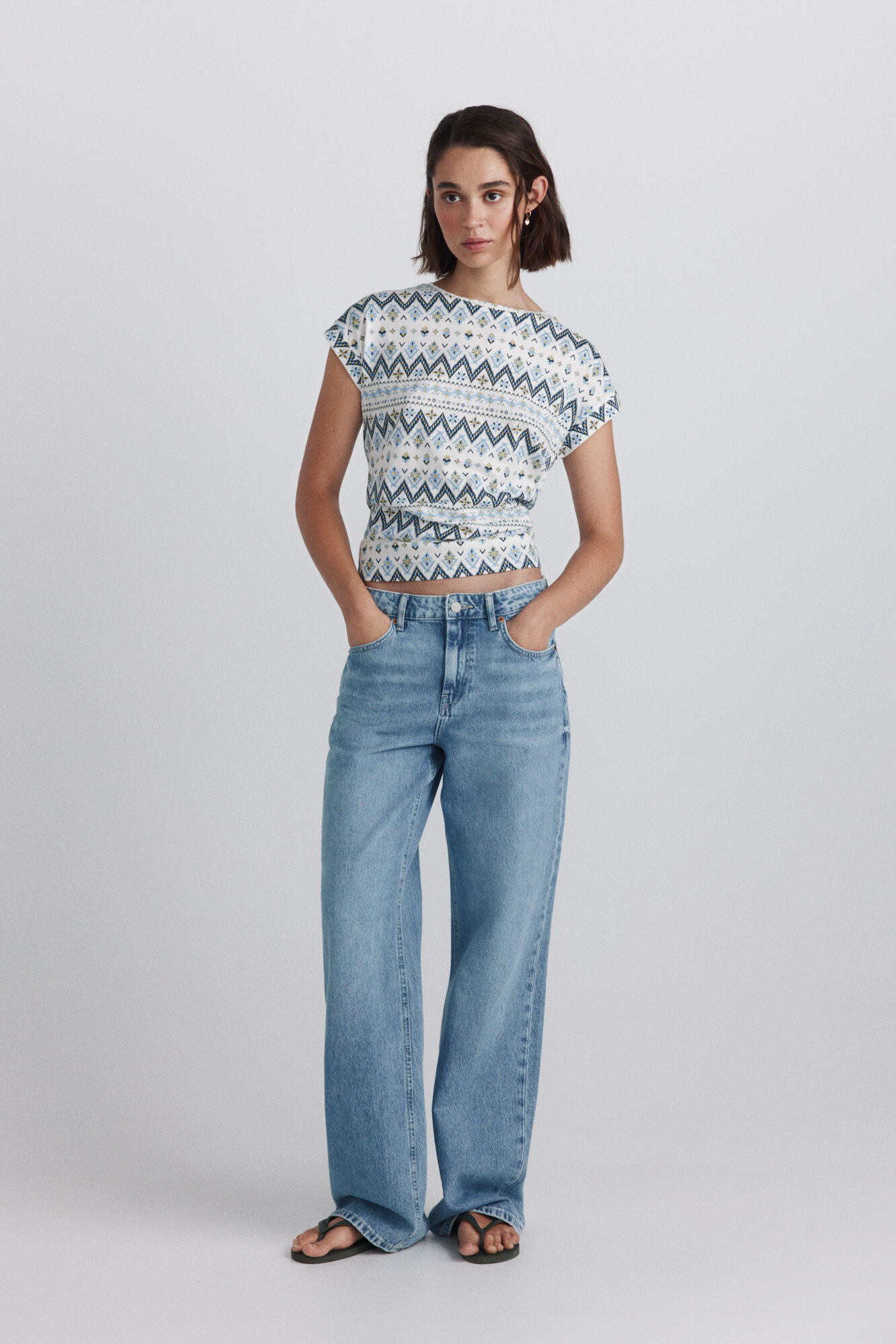 Springfield Playera estampada con bot&oacute;n en el hombro blanco