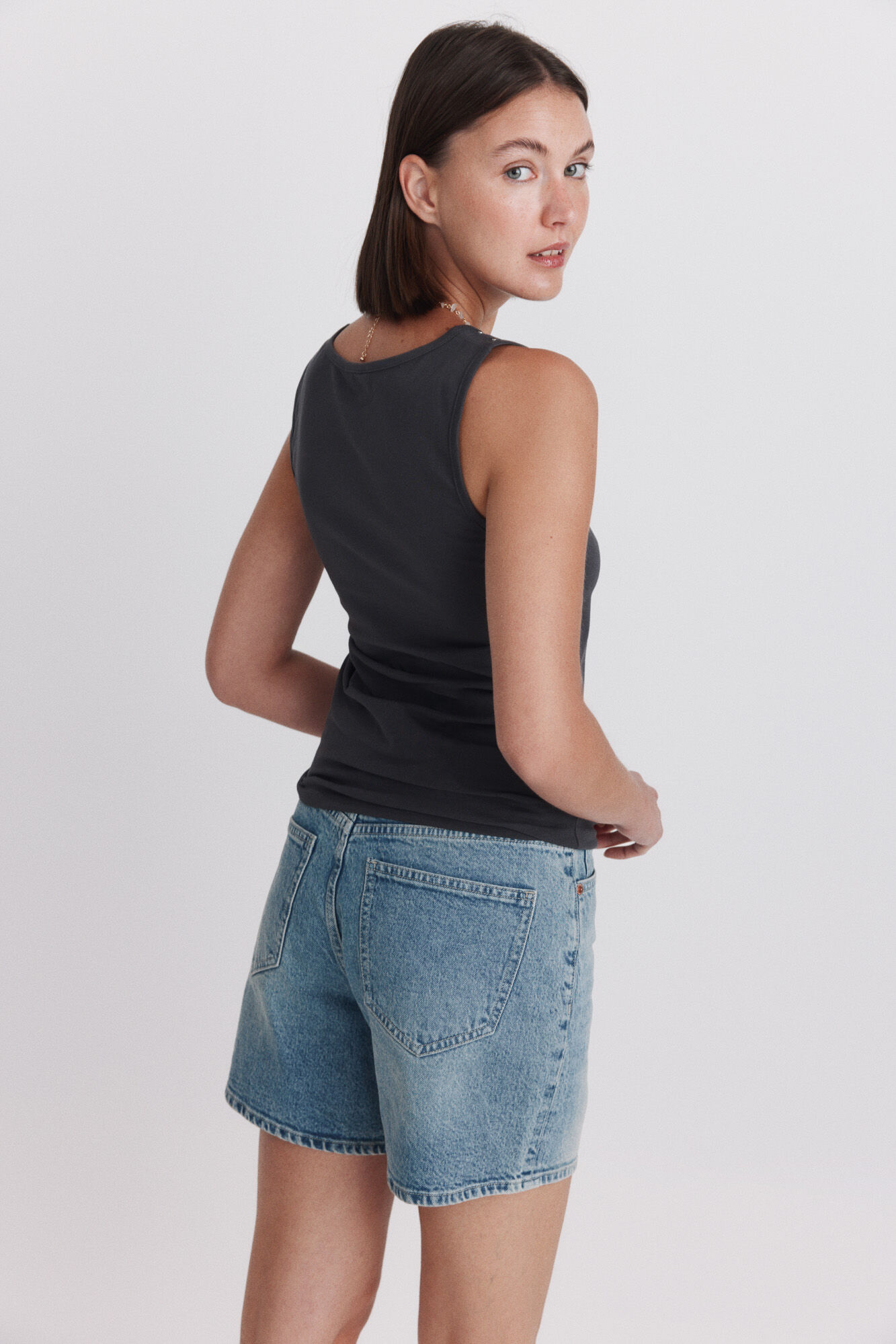 Springfield Playera sin mangas con tachas gris