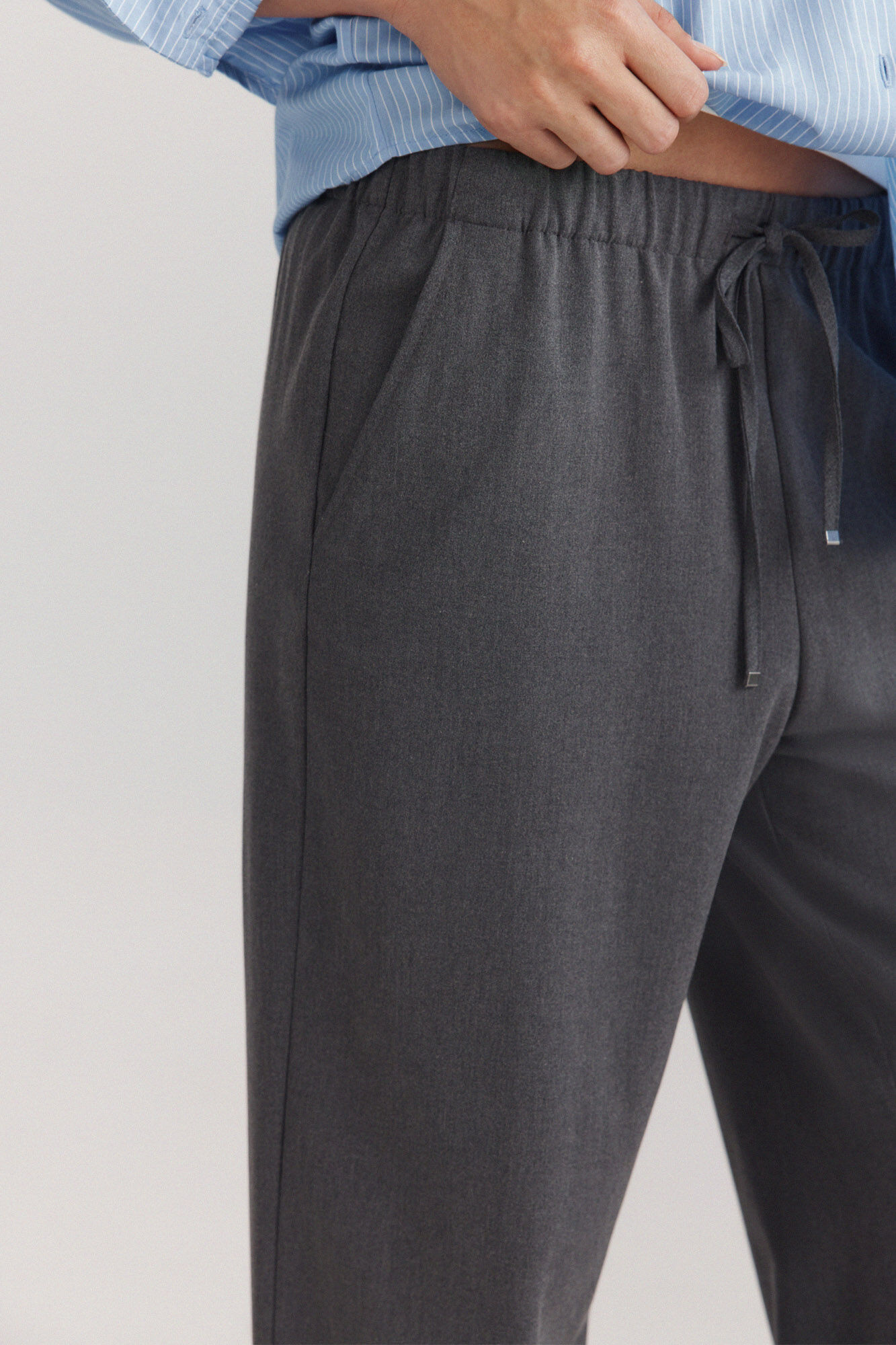 Springfield Pantal&oacute;n jogger tailored gris