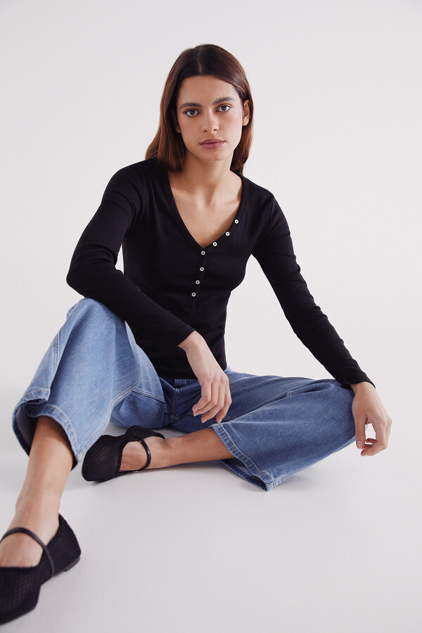 Springfield Playera panadera escote botones negro