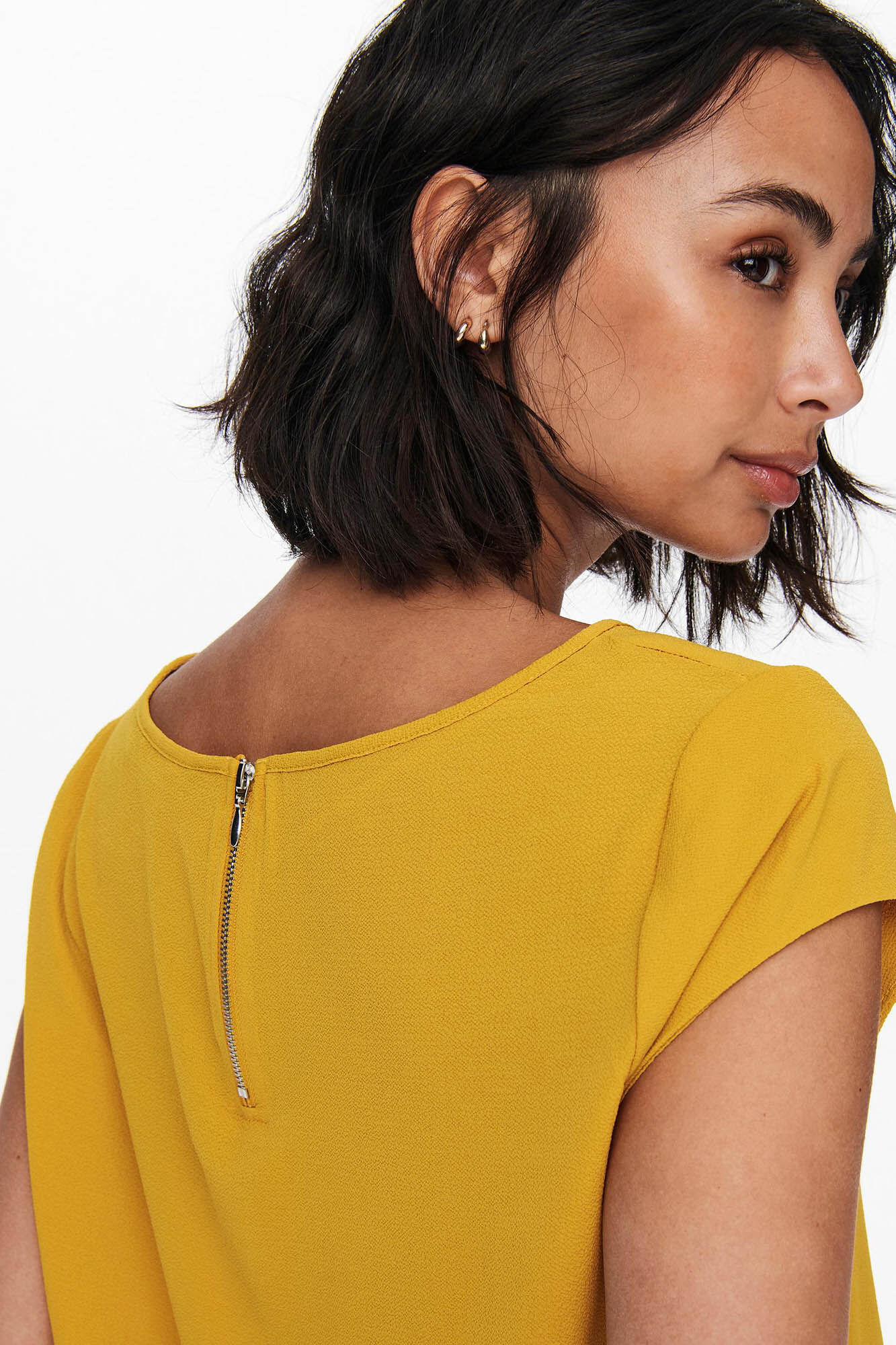 Only Playera manga corta amarillo