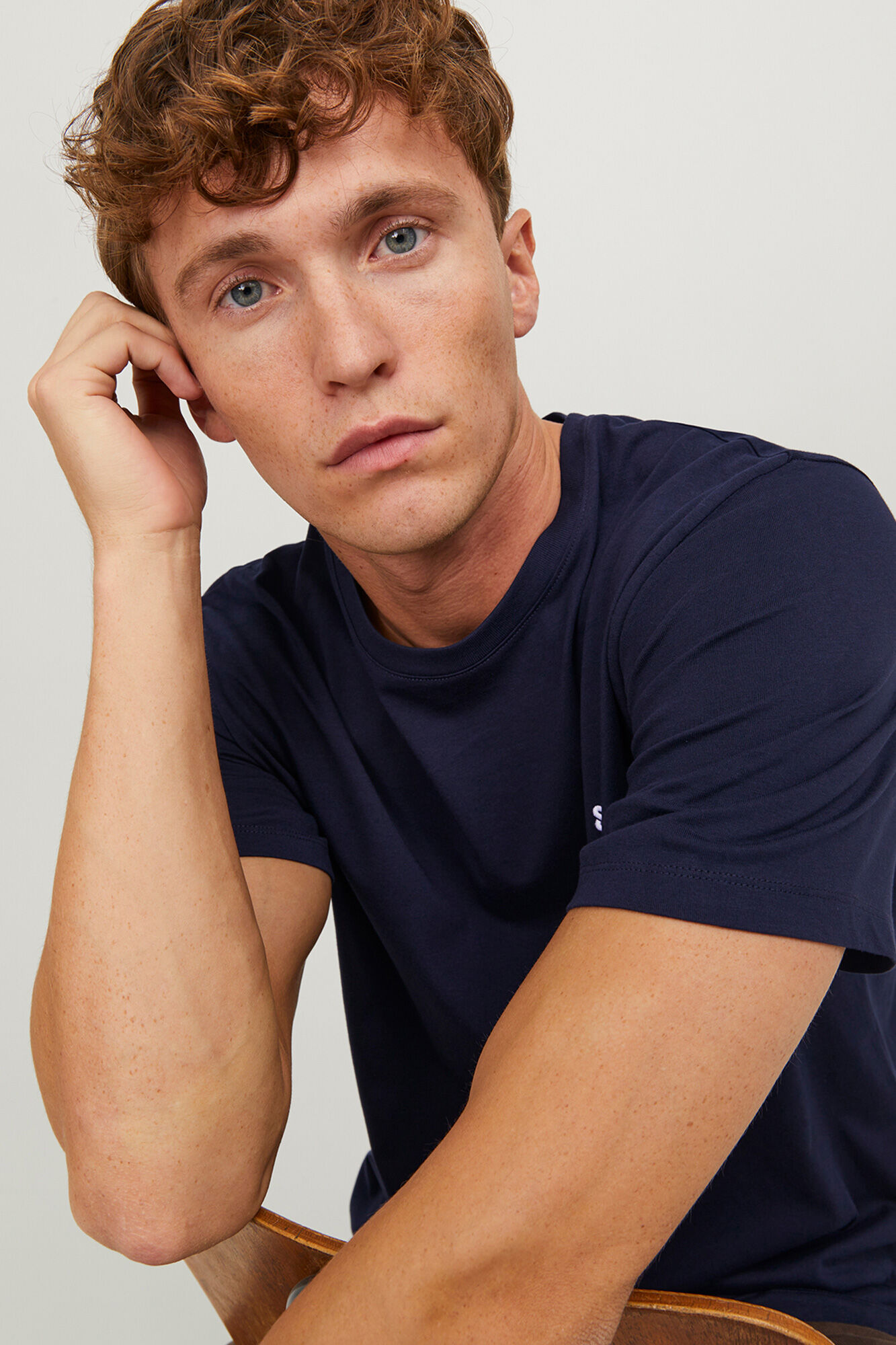 Jack & Jones Playera lisa est&aacute;ndar fit