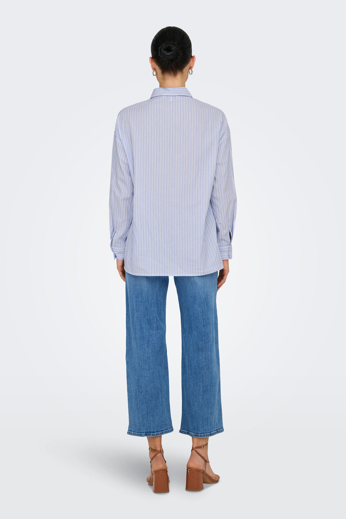 Only Camisa de rayas con pedrer&iacute;a natural