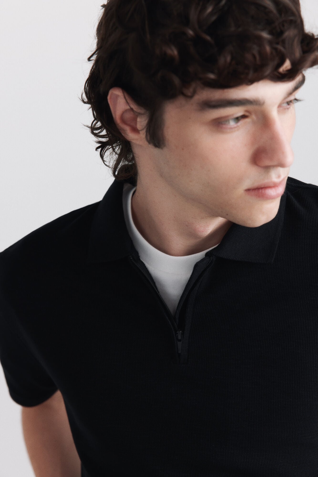 Springfield Polo de estructura con cierre negro