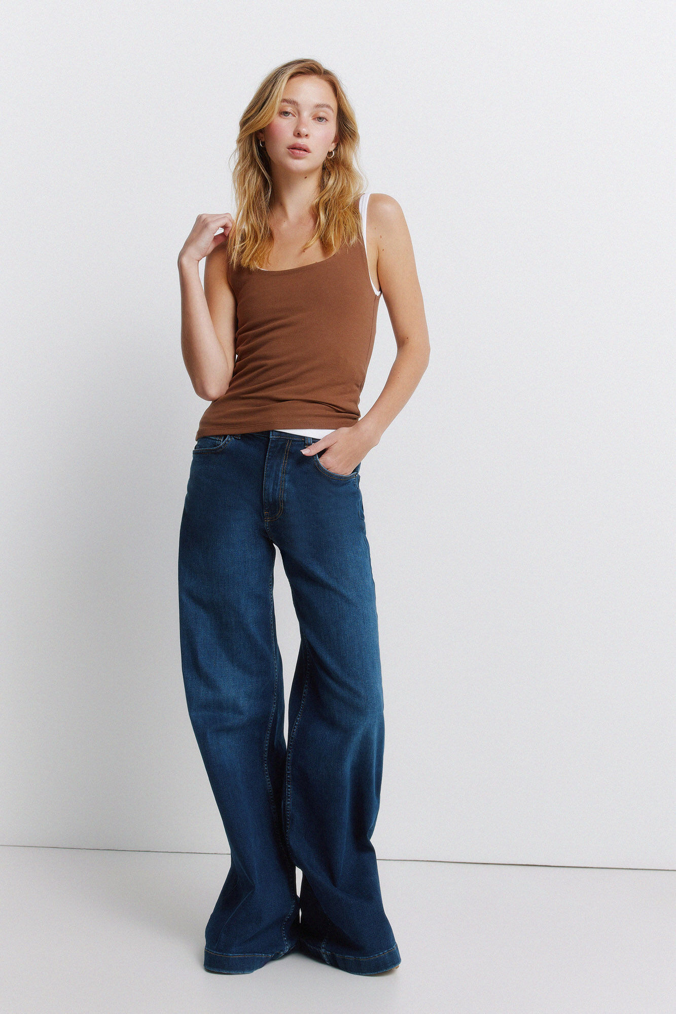 Springfield Playera de tirantes de doble tejido caf&eacute;