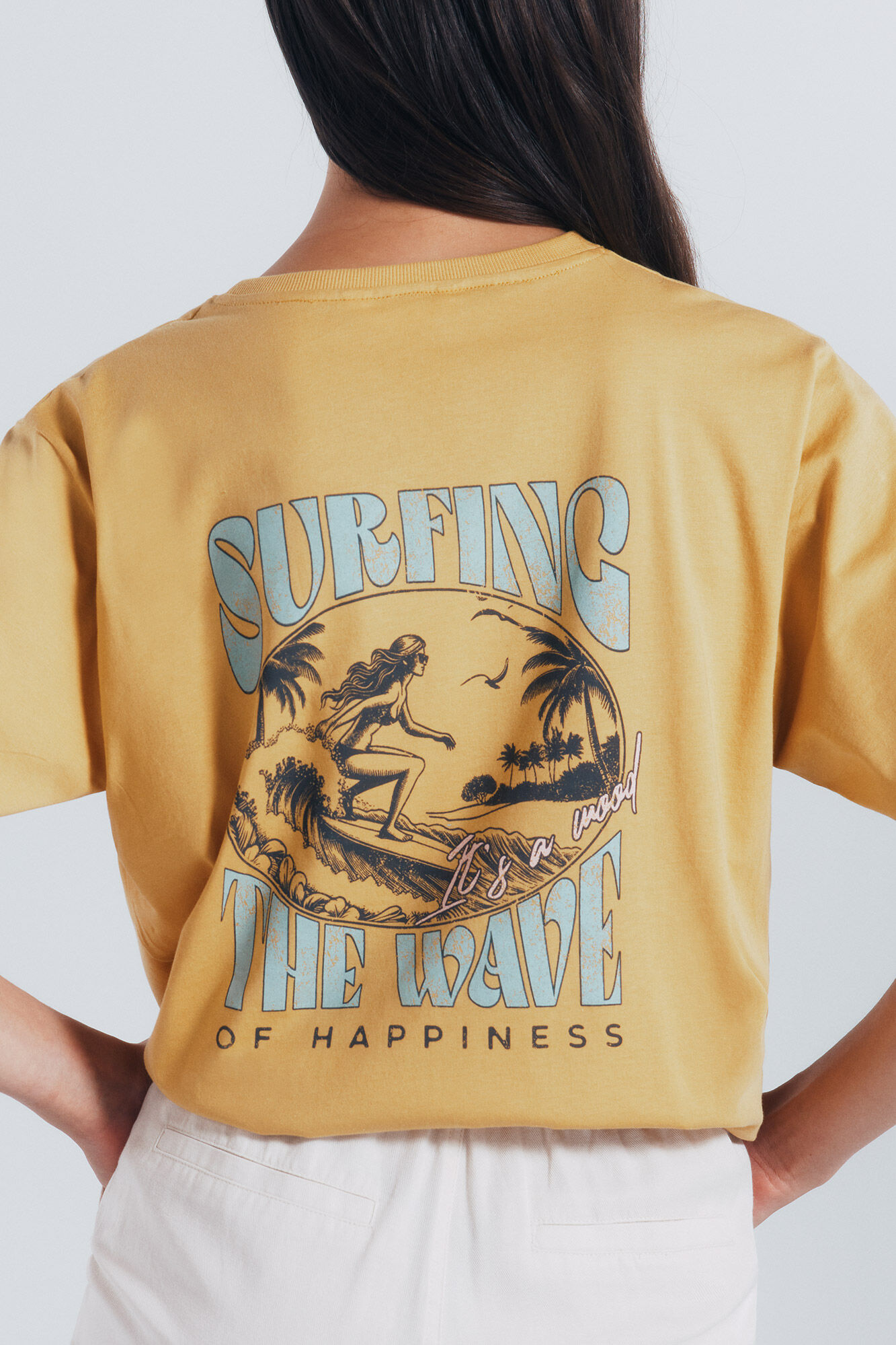 Springfield Playera gr&aacute;fica espalda amarillo