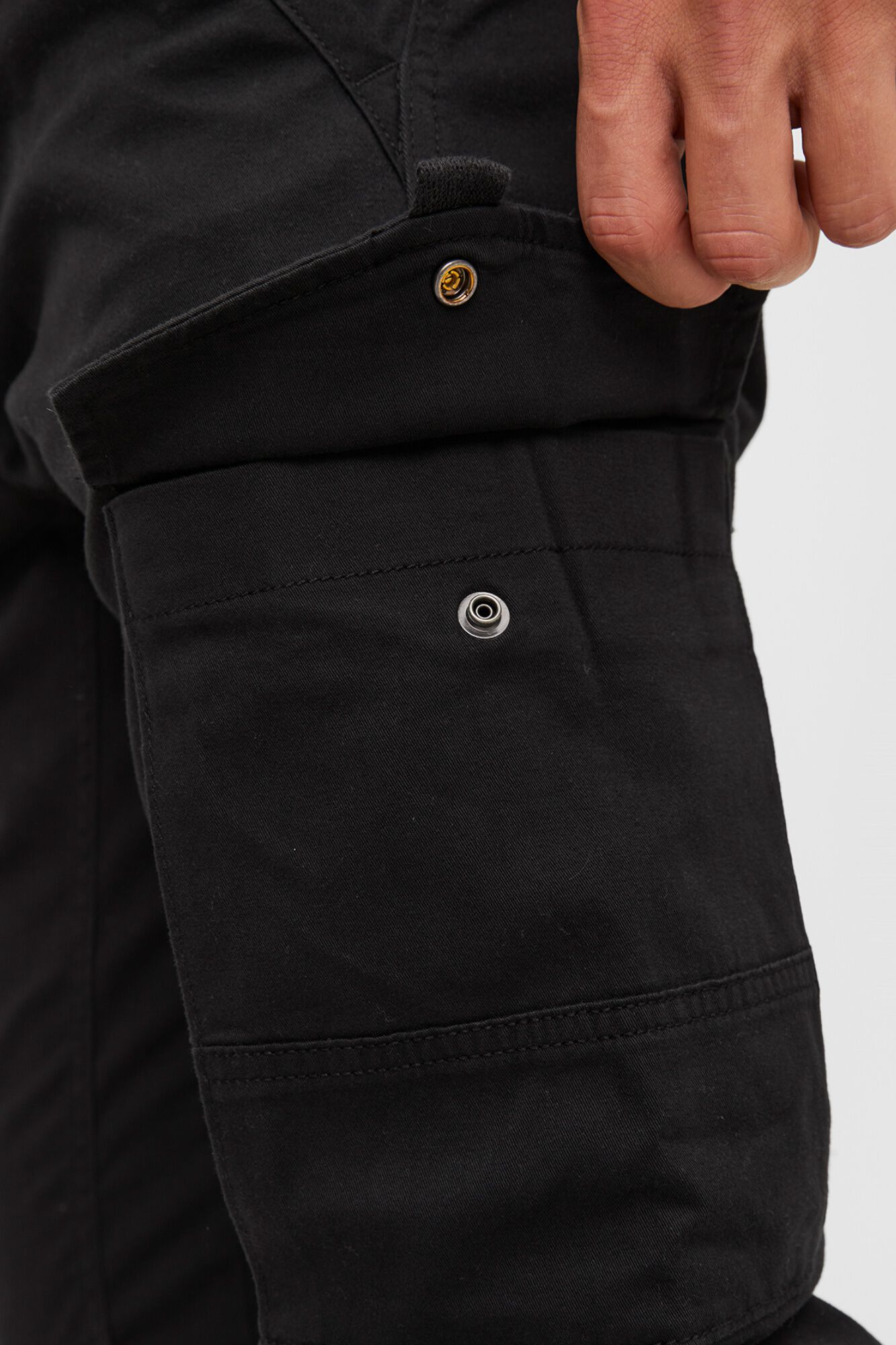 Jack & Jones Pantal&oacute;n cargo slim fit negro