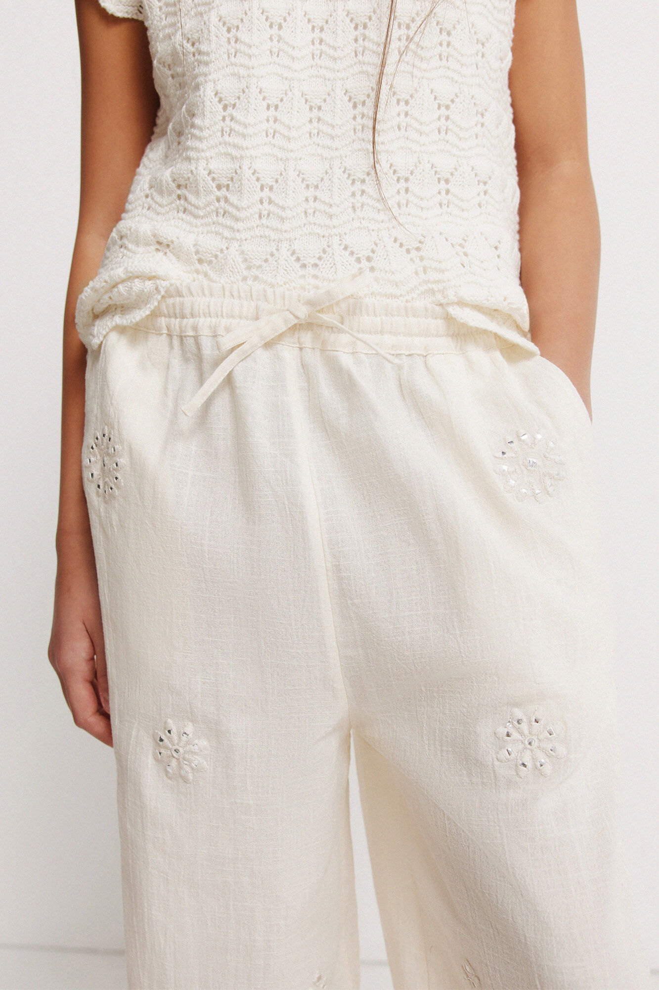 Springfield Kids Pantal&oacute;n fluido con bordados para ni&ntilde;a caf&eacute;