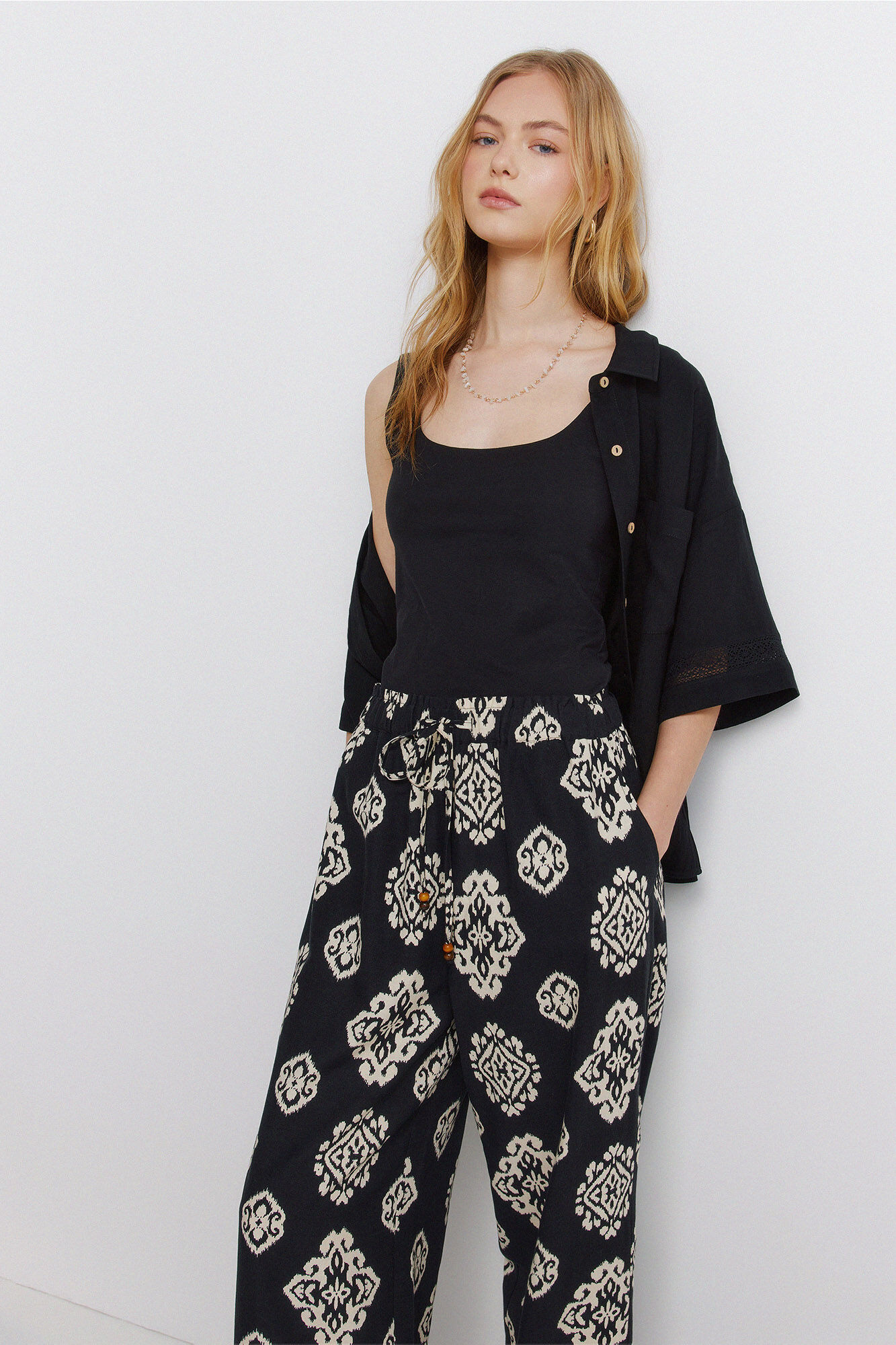 Springfield Pantal&oacute;n de lino estampado negro