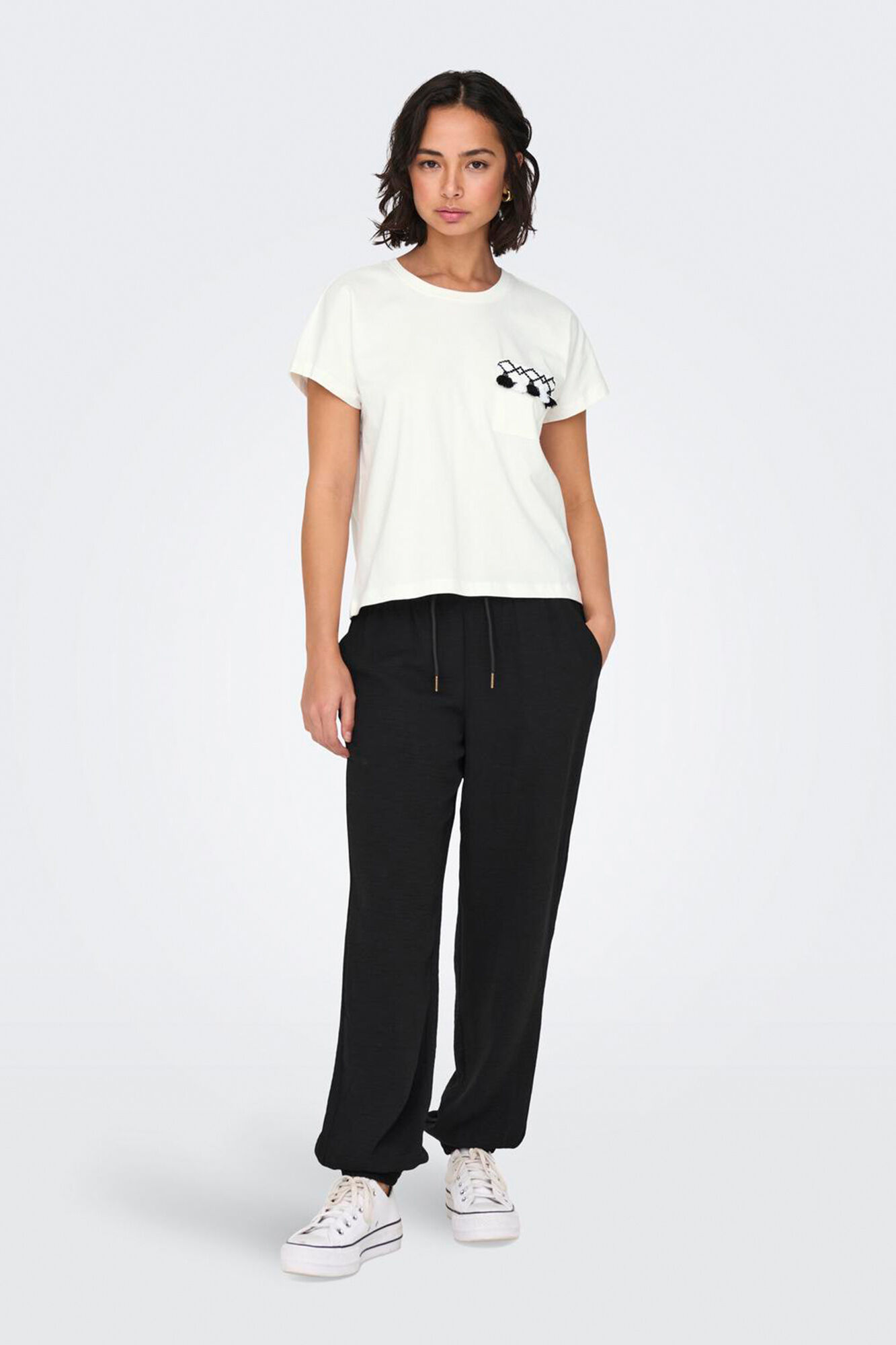 Only Playera de manga corta y cuello redondo natural