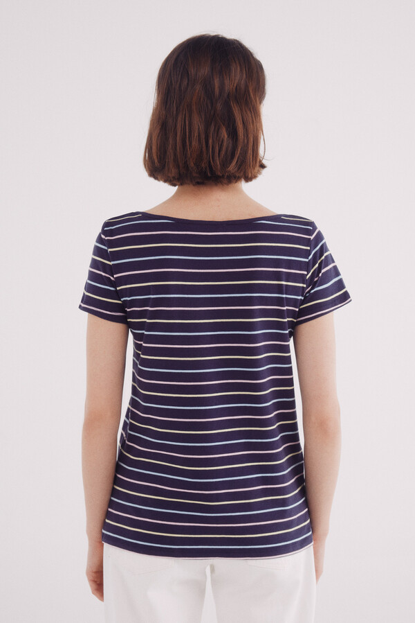 Springfield Playera semientallada cuello barco marino