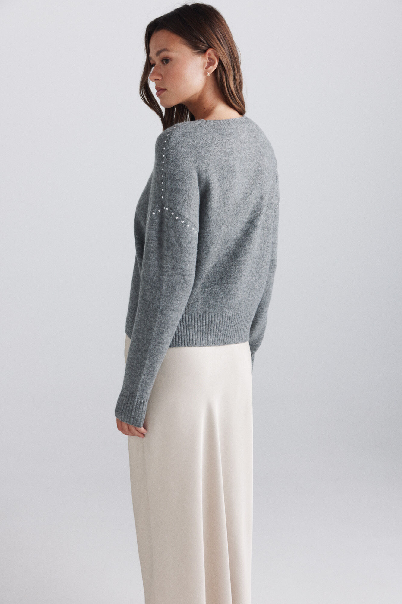Springfield Su&eacute;ter con tachuelas gris