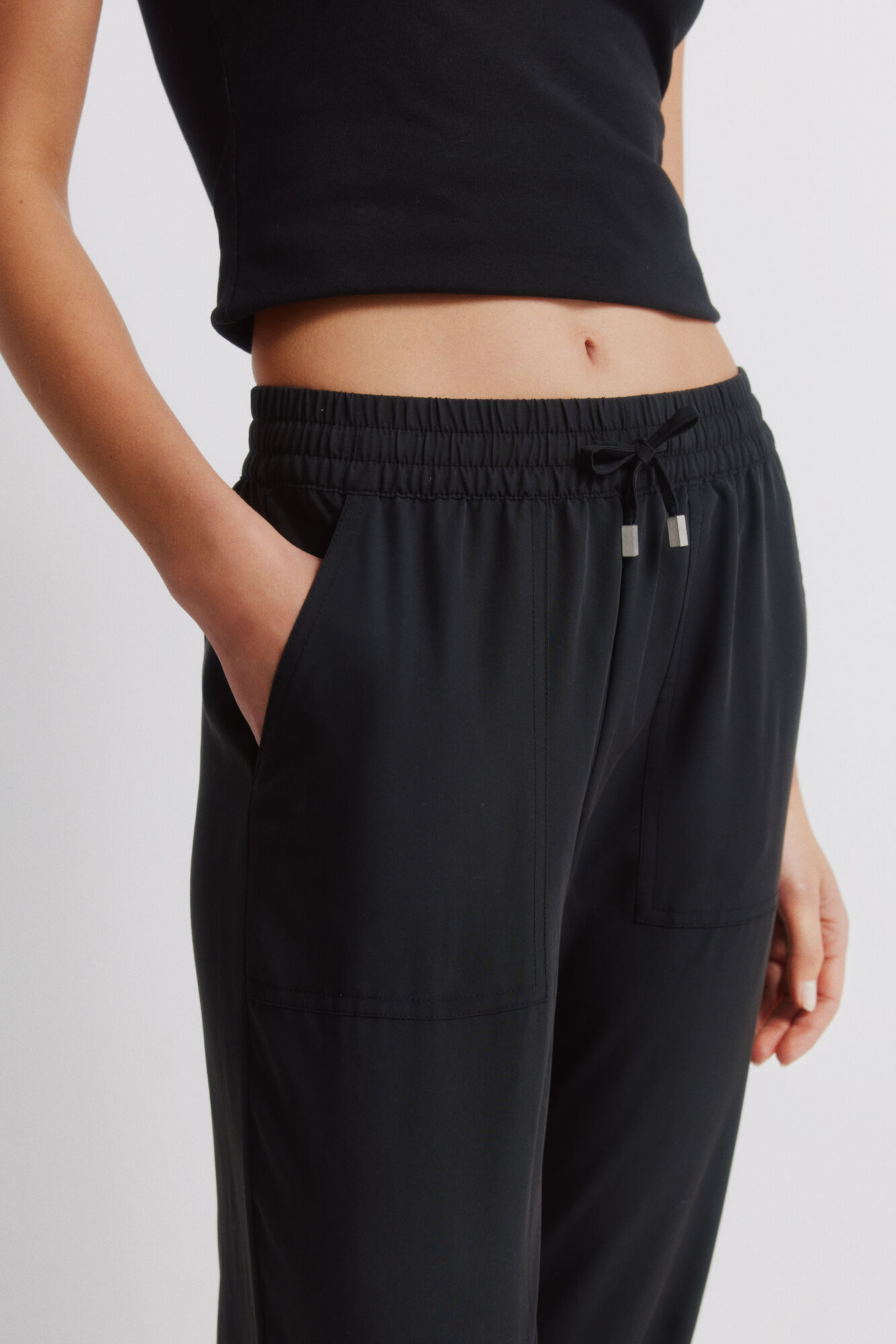 Springfield Pantal&oacute;n jogger con el&aacute;stico negro