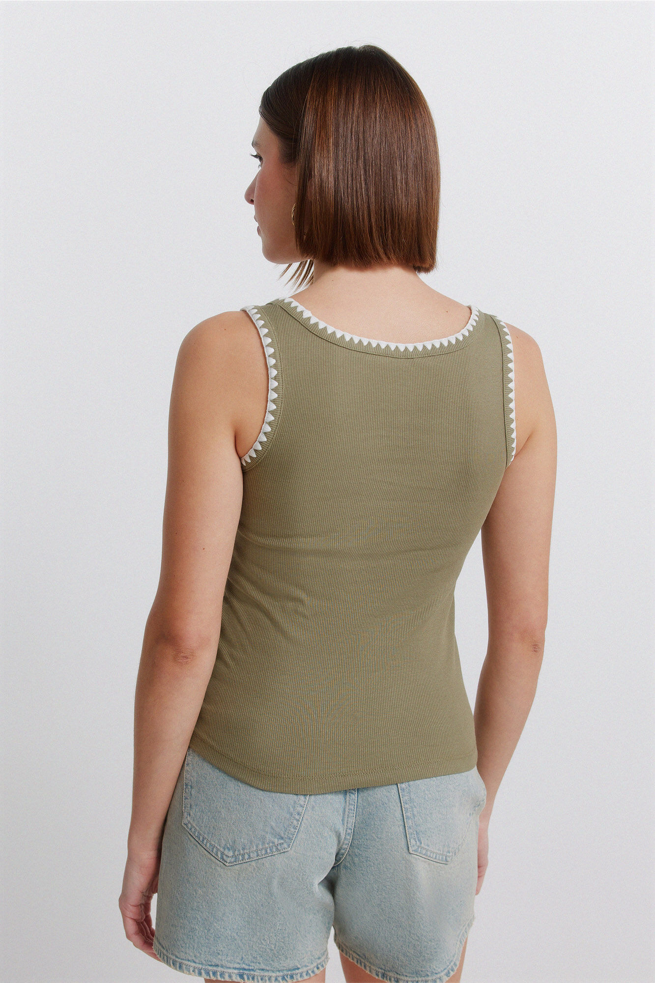 Springfield Playera nadadora bordada kaki