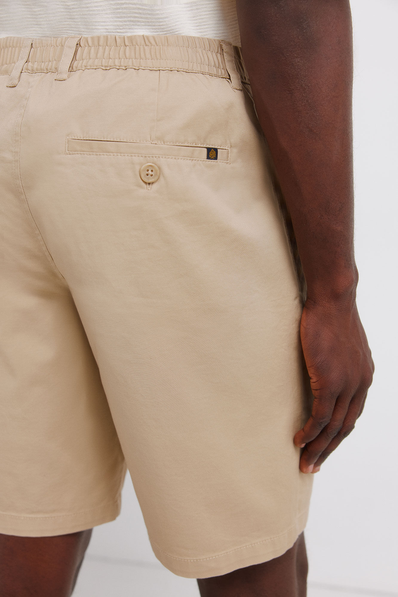 Springfield Bermudas lisas de corte c&oacute;modo beige