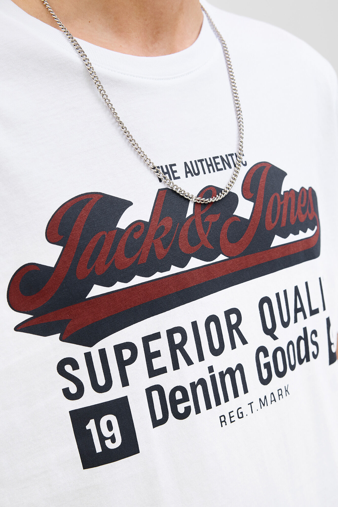 Jack & Jones Playera con logo grande natural
