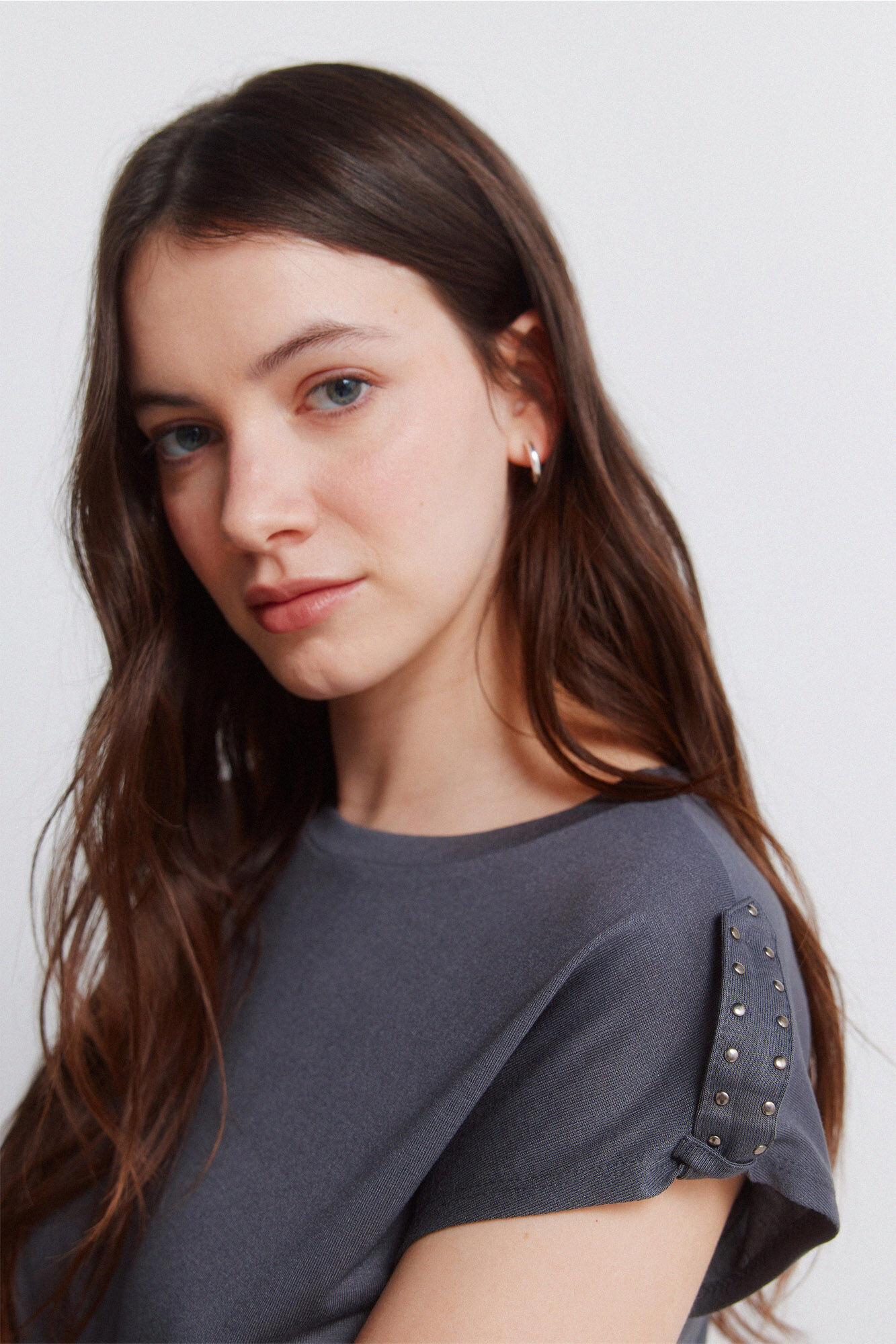 Springfield Playera b&aacute;sica con tachas gris