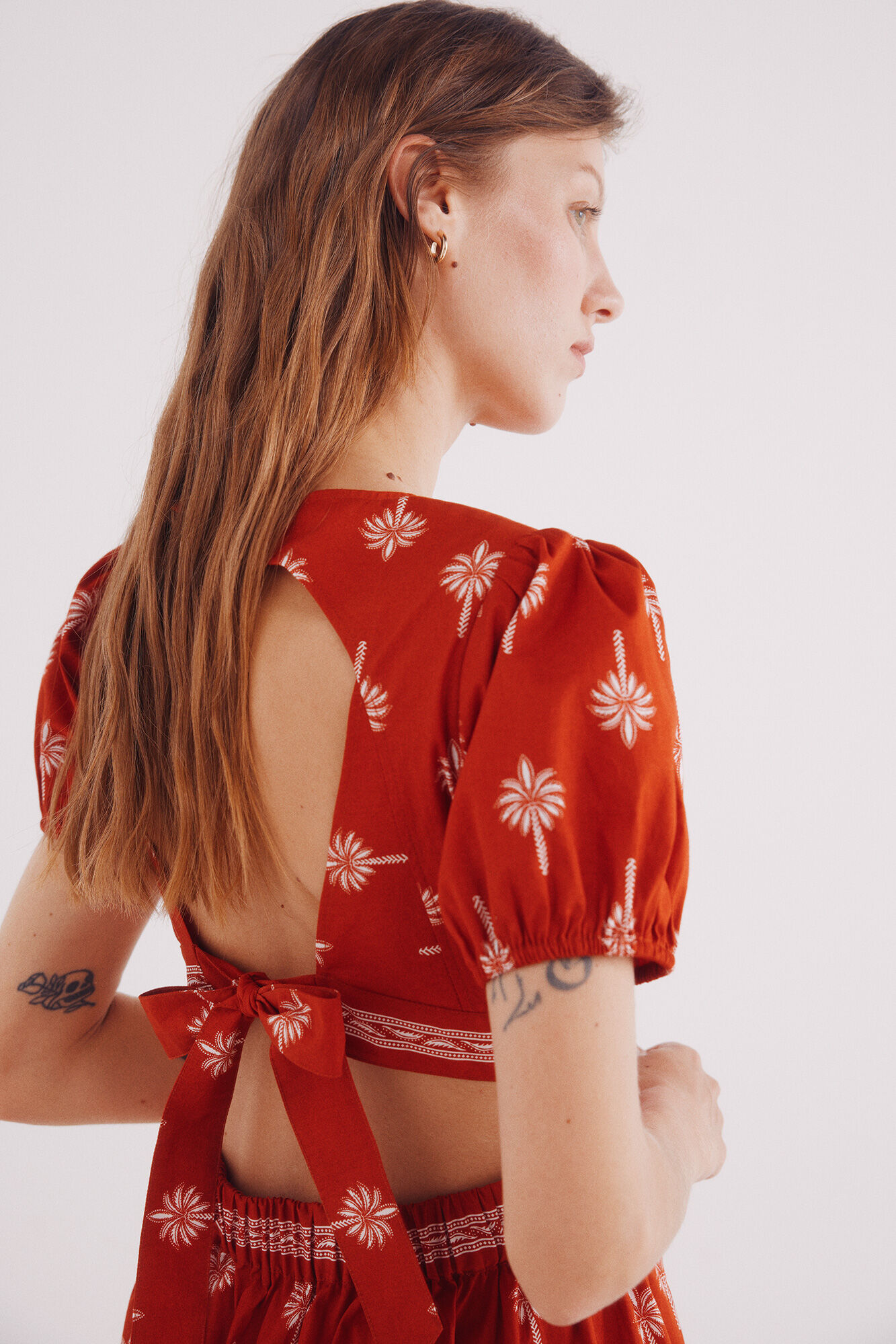 Springfield Vestido midi cut out estampado