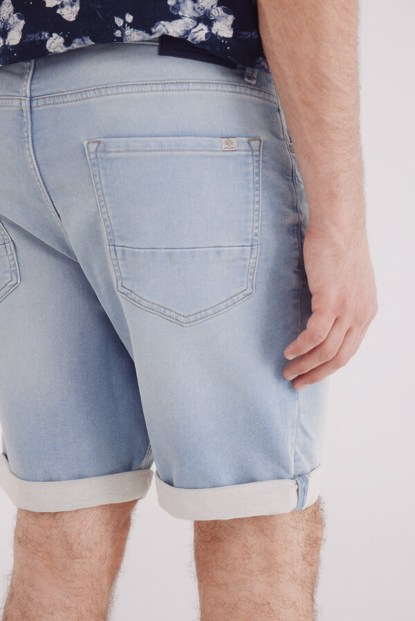 Springfield Bermuda vaquera en knit denim claro slim fit turquesa