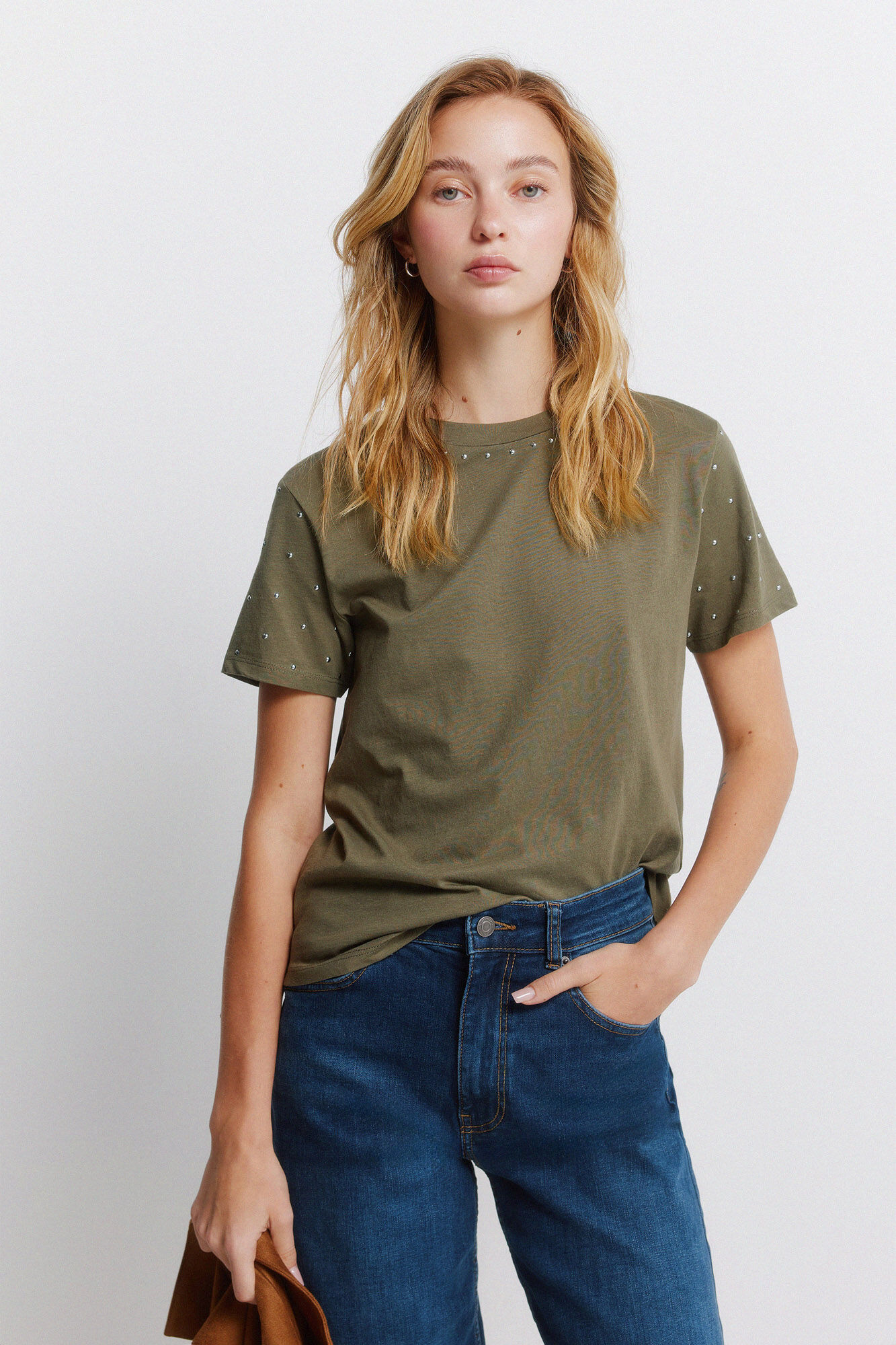 Springfield Playera manga corta con tachas