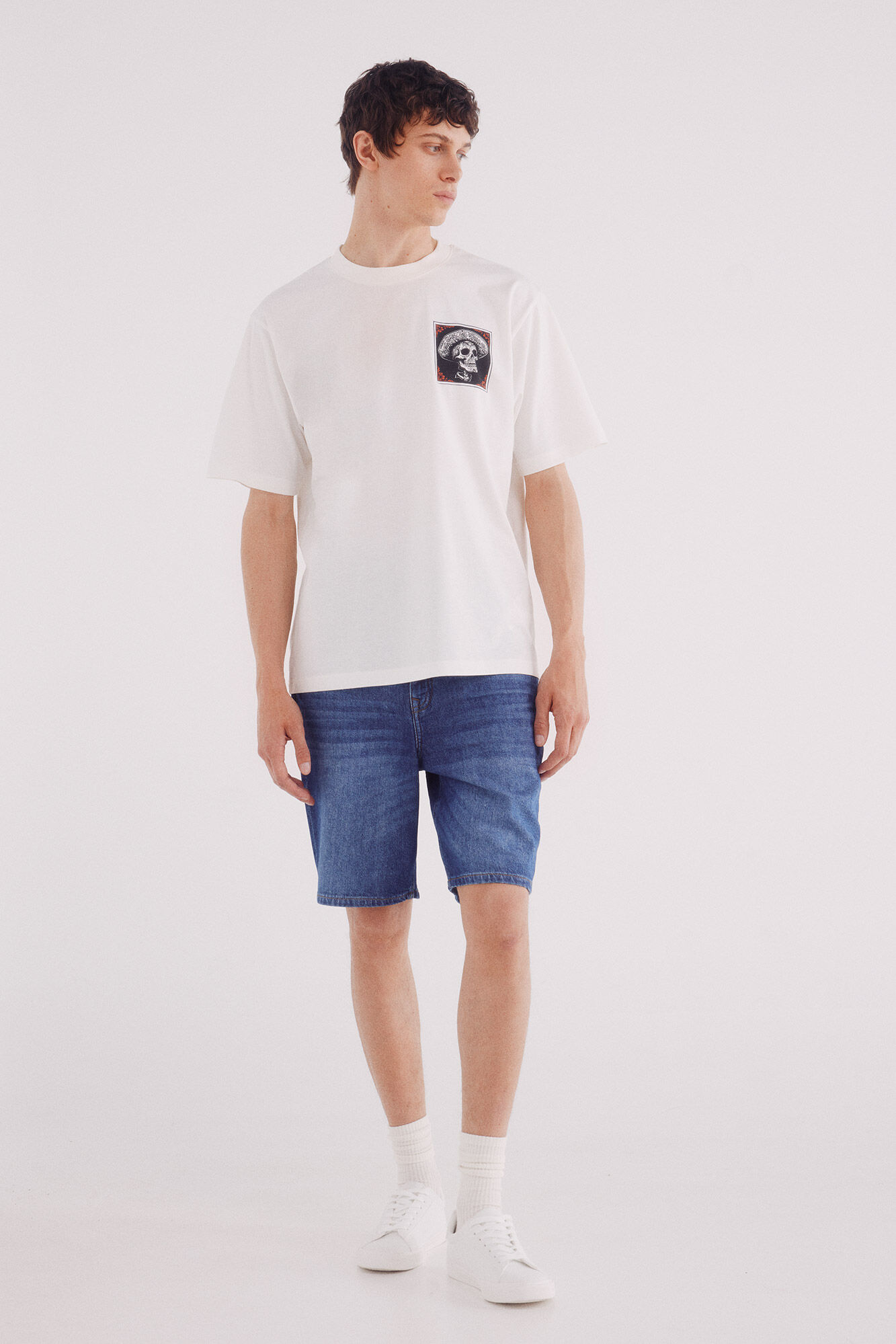Springfield Playera con sombrero mexicano de calavera marfil