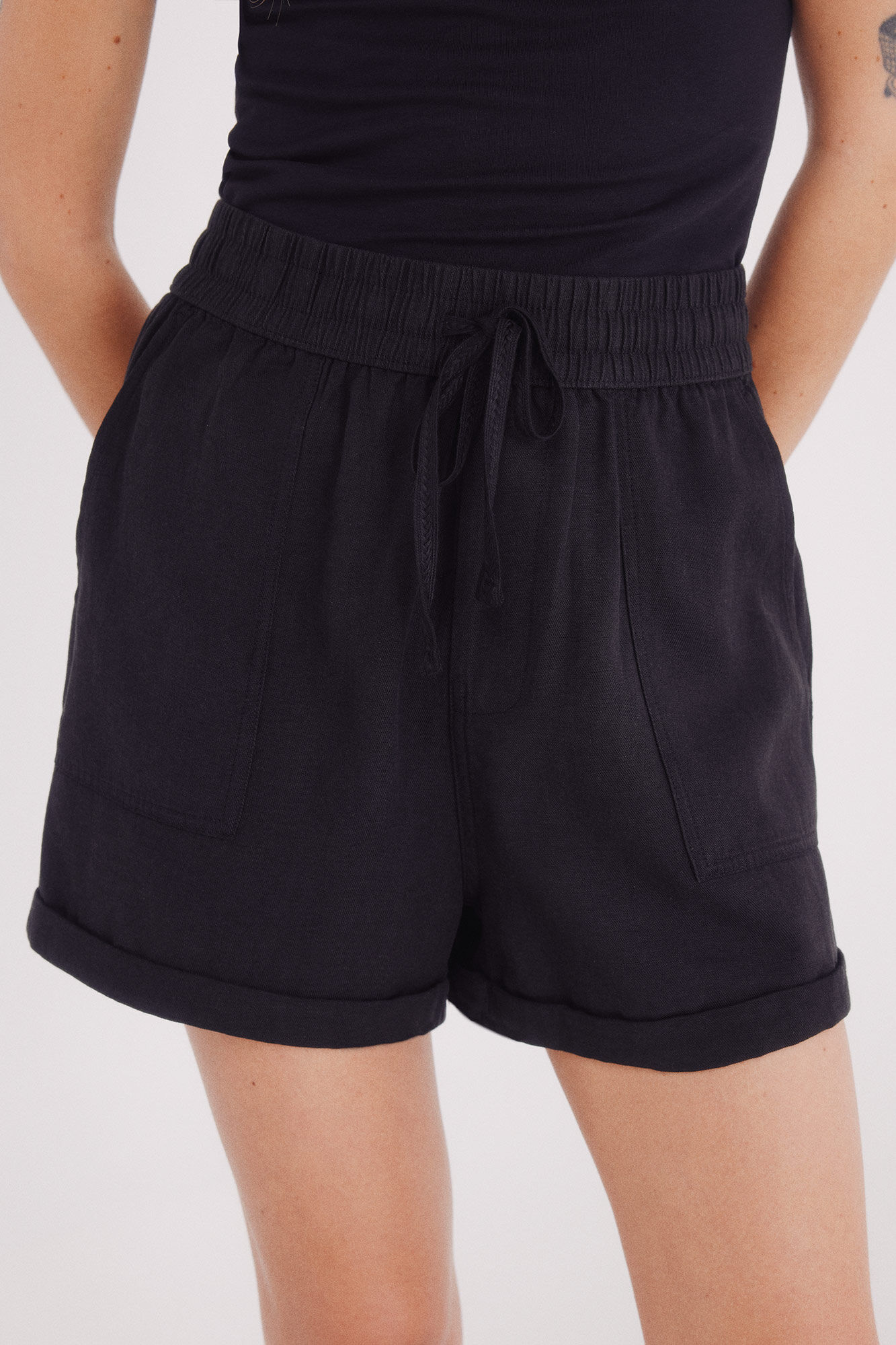 Springfield Shorts bolsillos lyocell negro