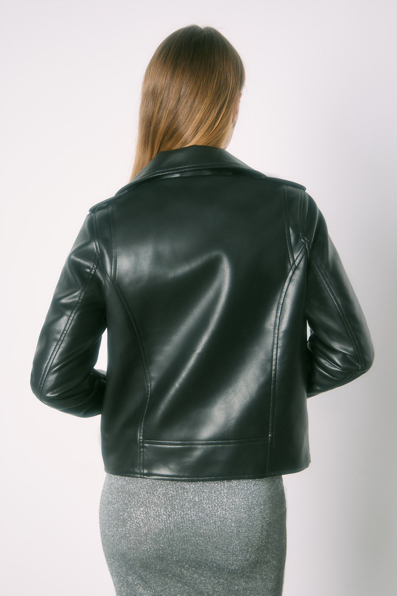 High Spirits Chamarra Lucas negro