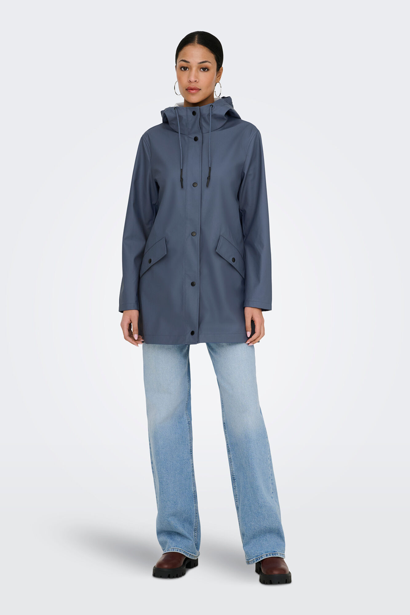 Only Impermeable con capucha marino