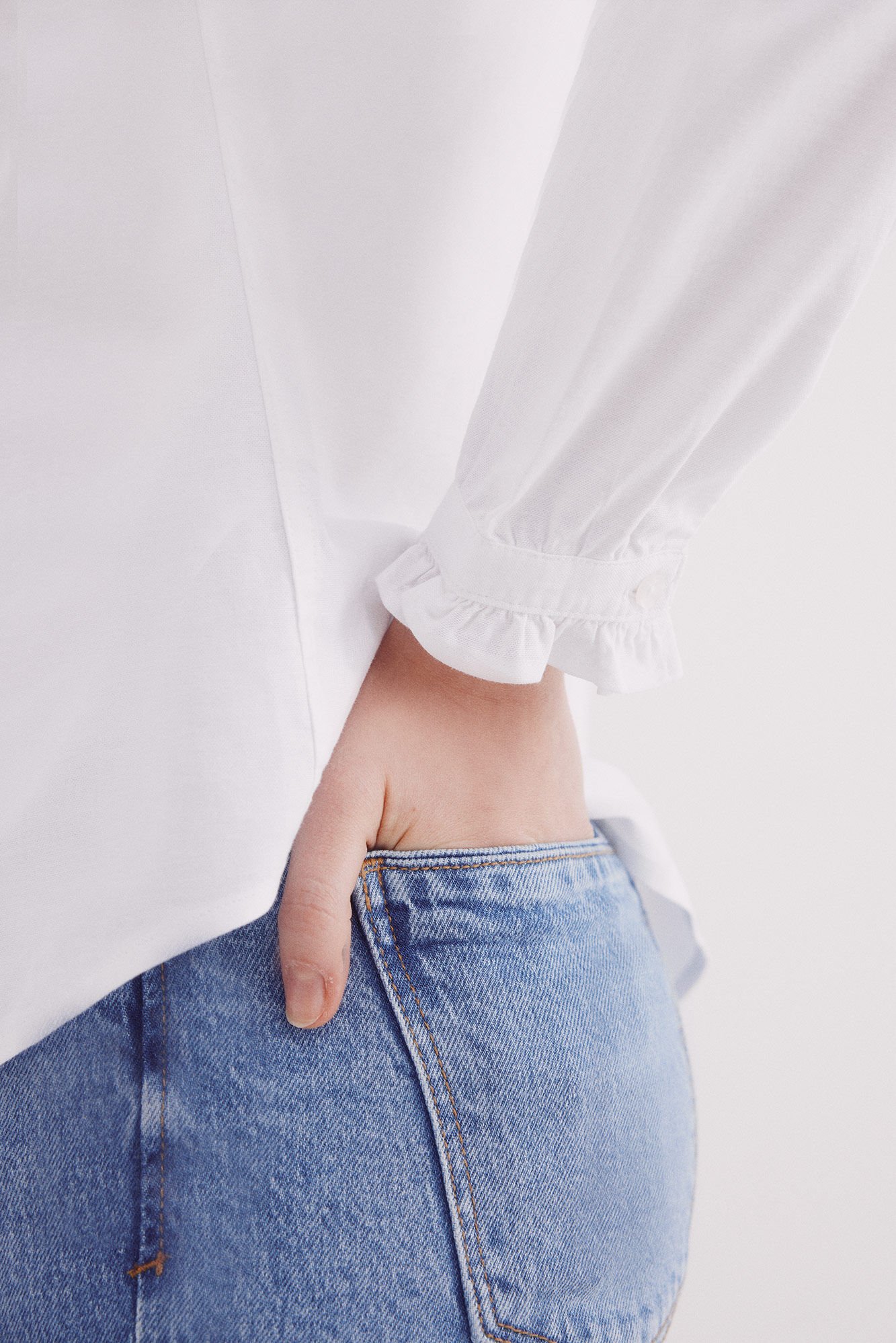 Springfield Blusa oxford cuello volante caf&eacute;