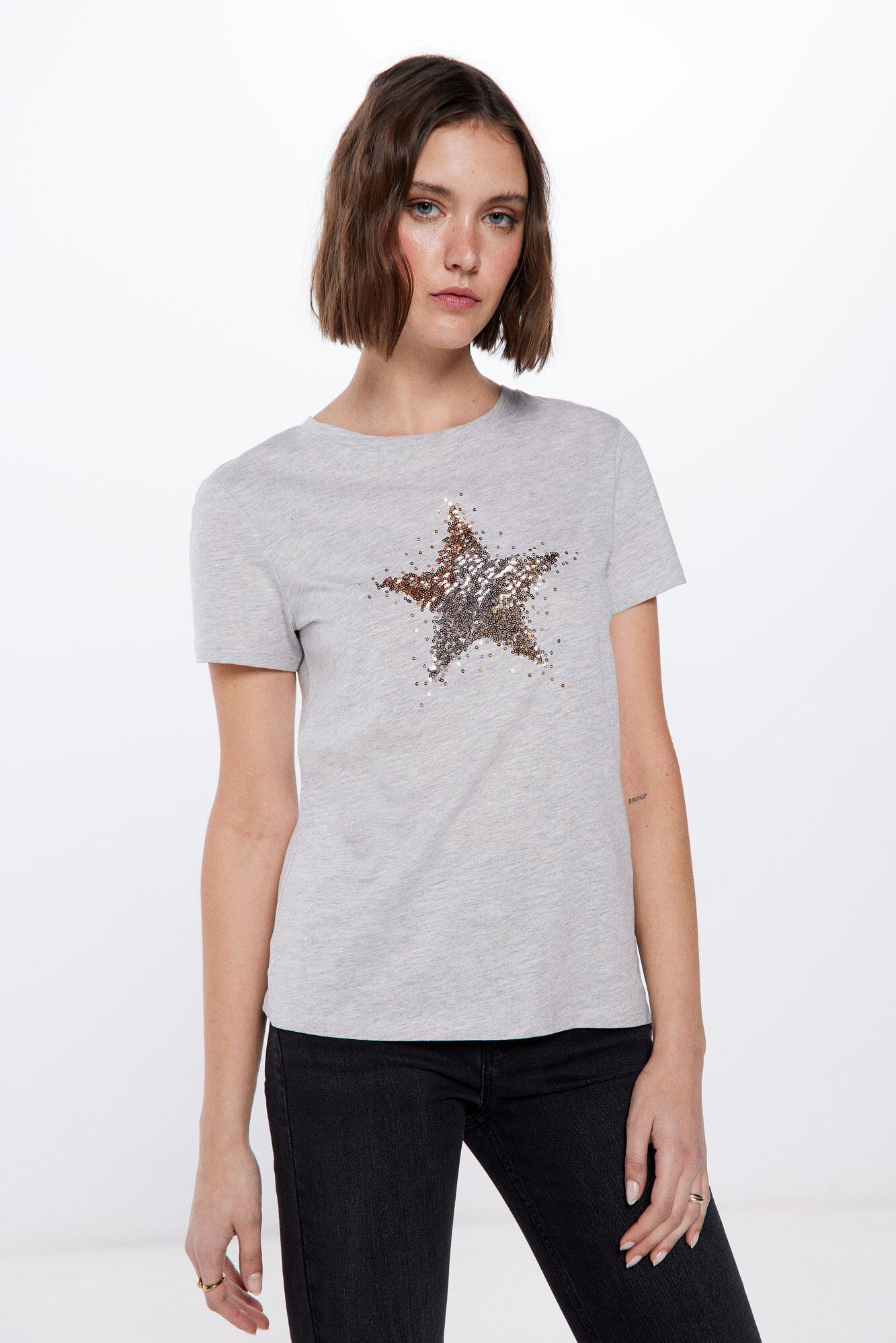 Playera grafica lentejuelas Playeras para mujer Springfield MX