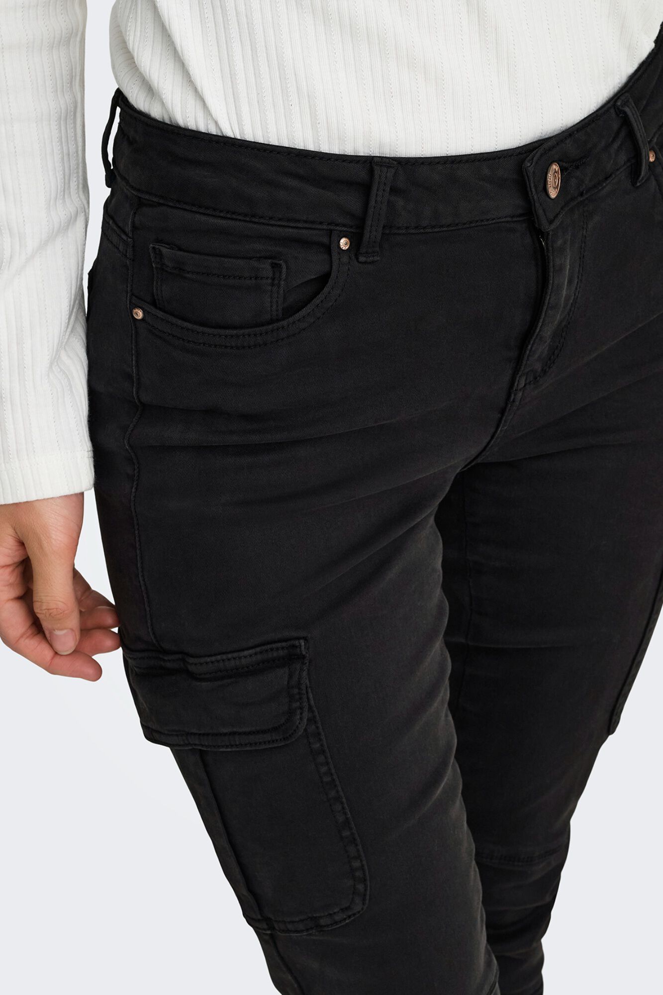Only Pantal&oacute;n cargo slim fit negro