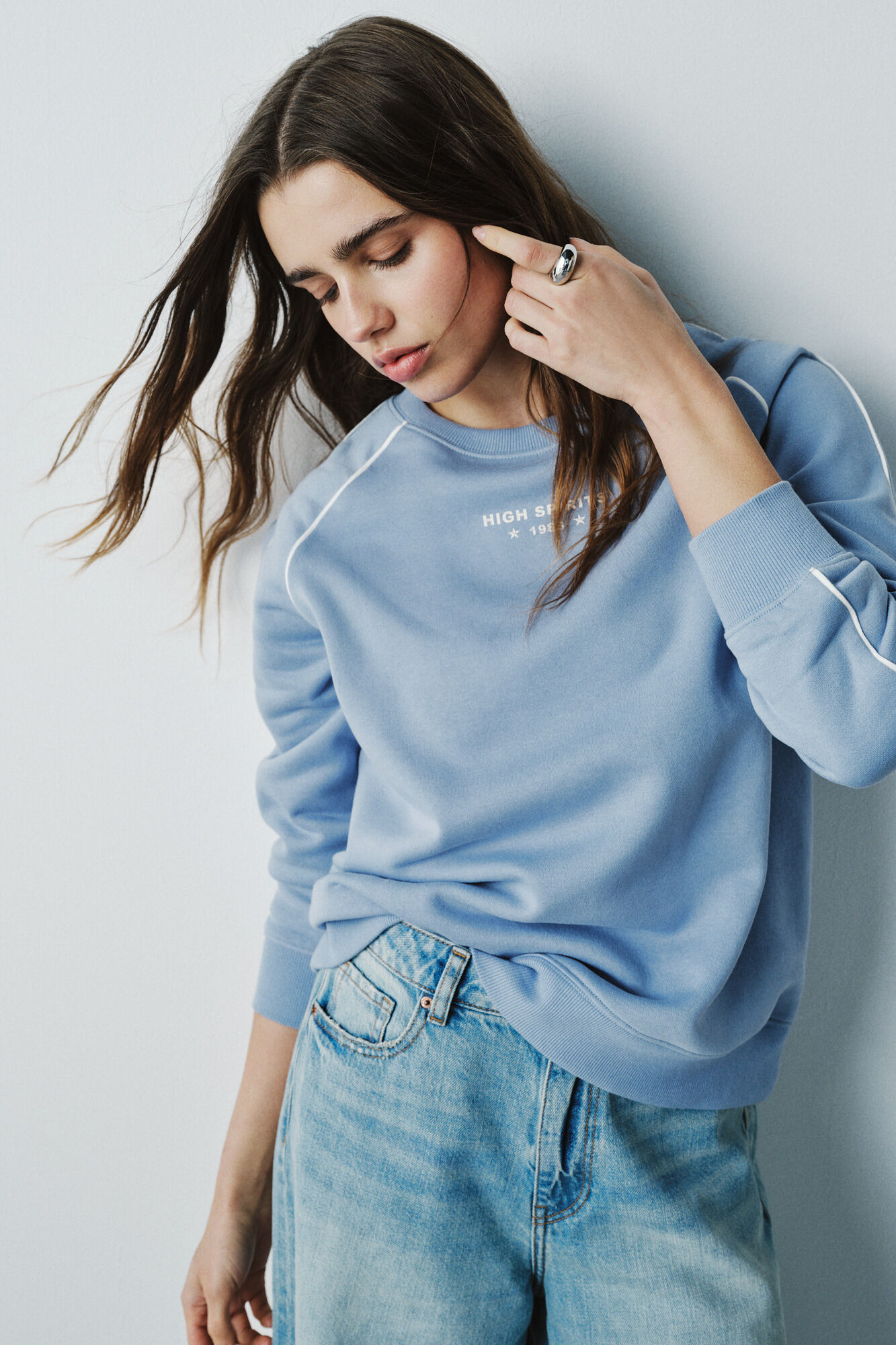 High Spirits Su&eacute;ter &Aacute;ngel