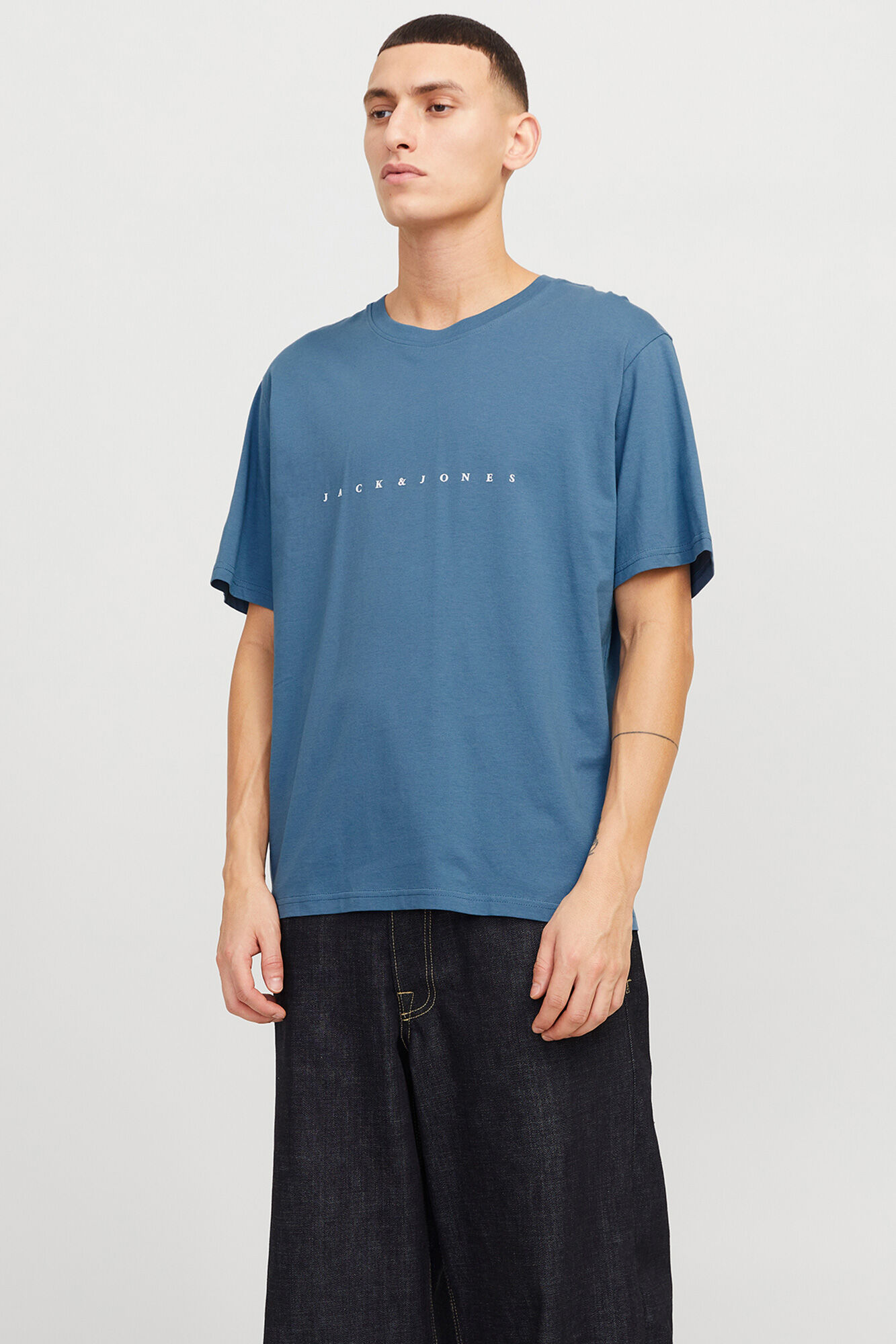 Jack & Jones Playera relaxed de manga corta