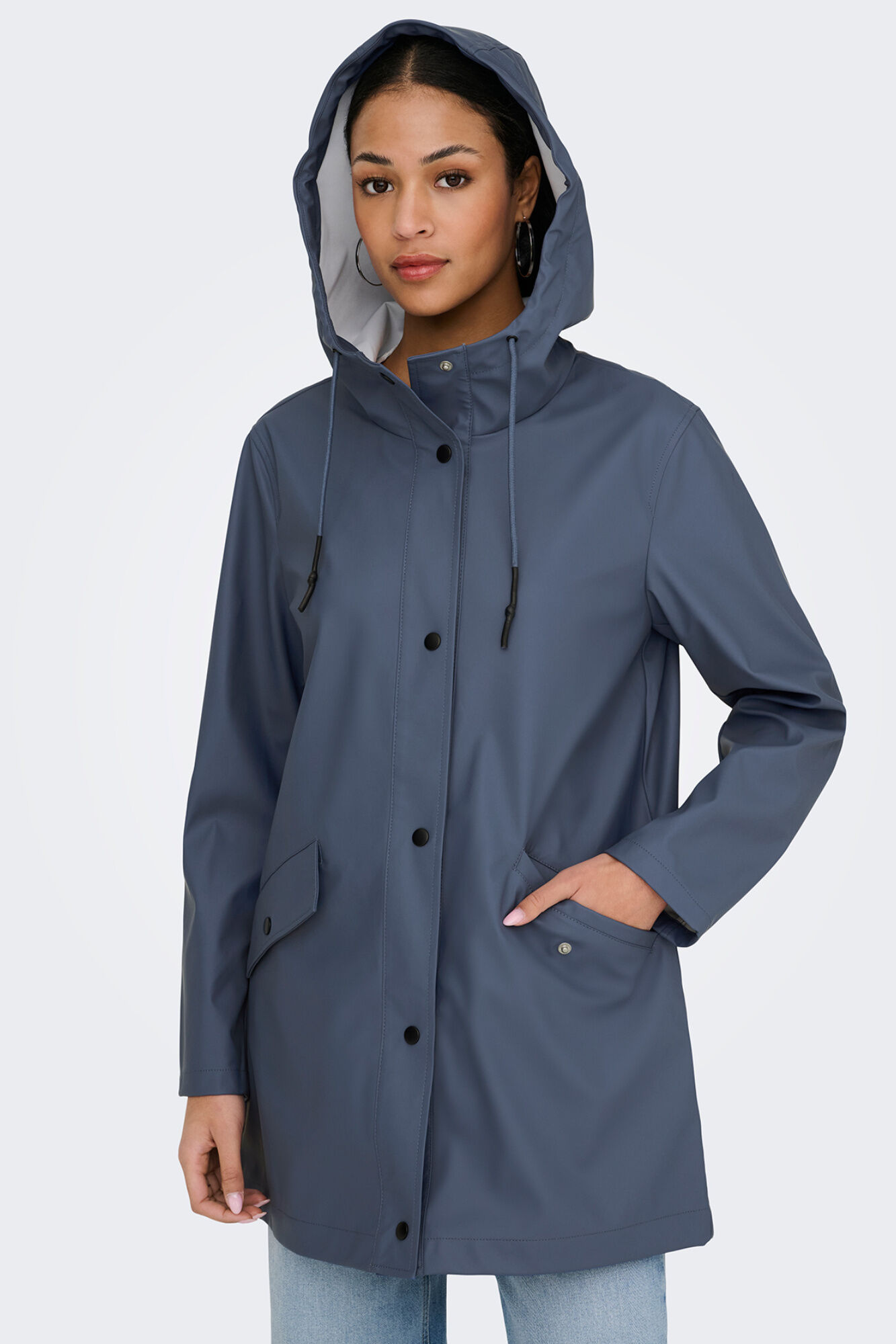 Only Impermeable con capucha marino