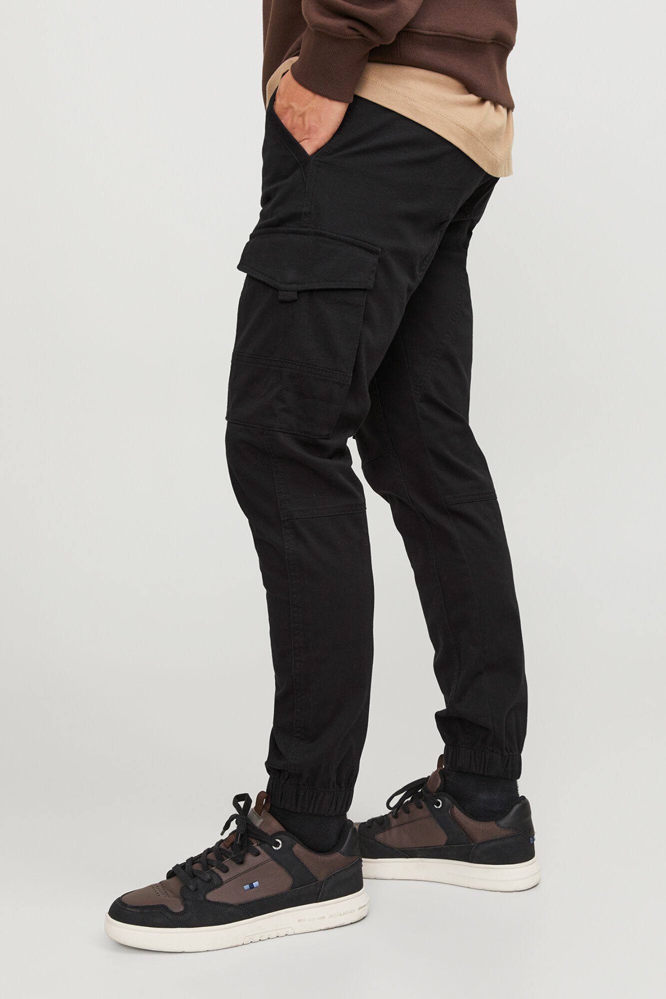 Jack & Jones Pantal&oacute;n cargo slim fit negro