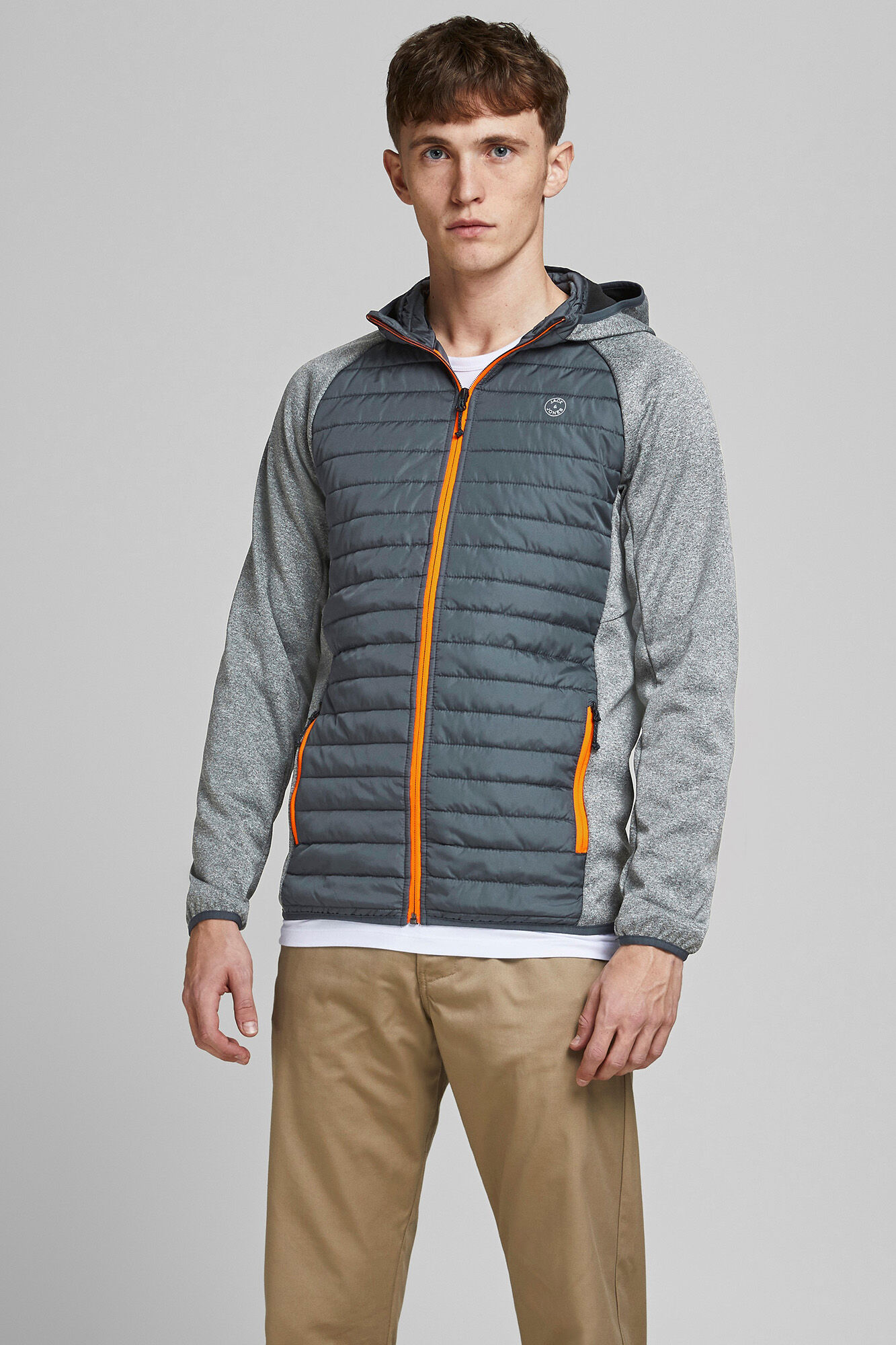 Jack & Jones Chamarra acolchada combinada gris