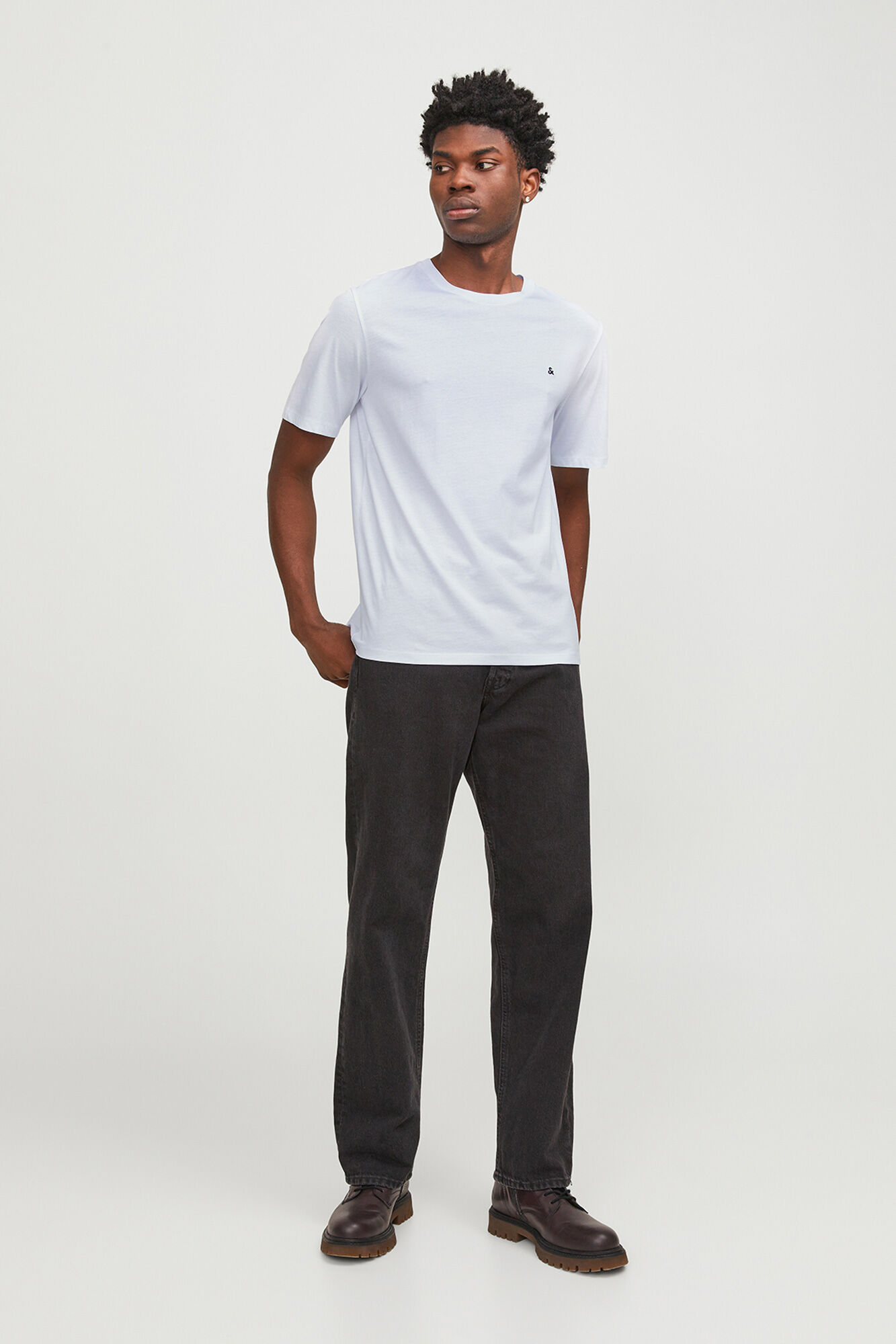 Jack & Jones Playera lisa est&aacute;ndar fit natural