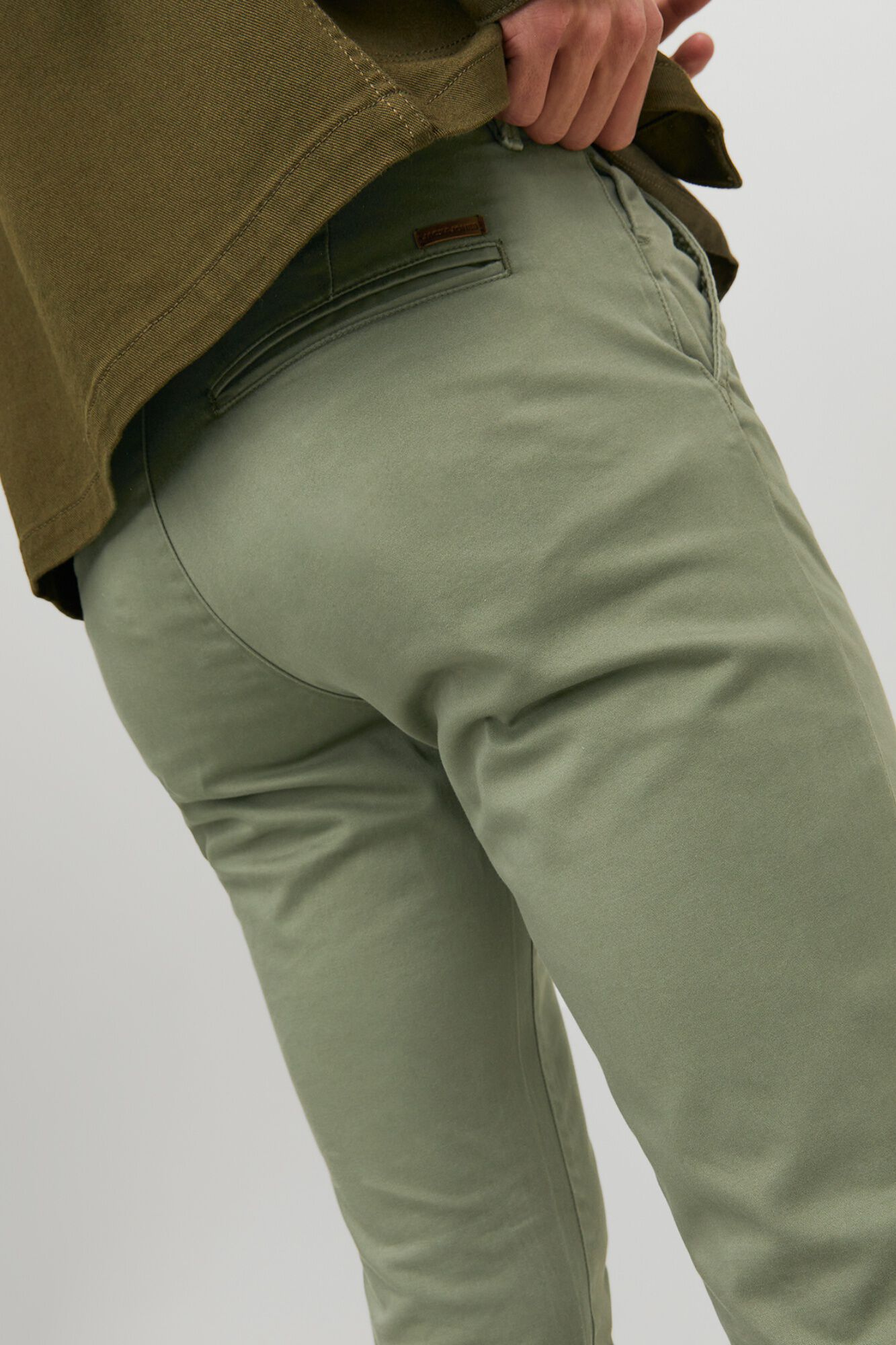 Jack & Jones Pantal&oacute;n chino slim verde