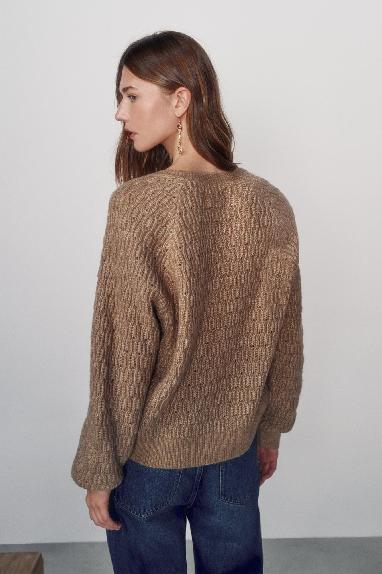 High Spirits Su&eacute;ter Braid caf&eacute;