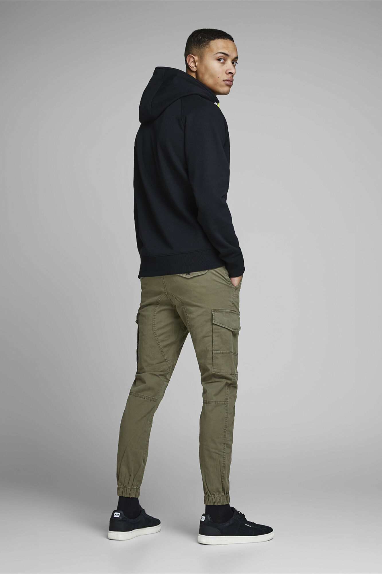 Jack & Jones Pantal&oacute;n slim fit cargo verde