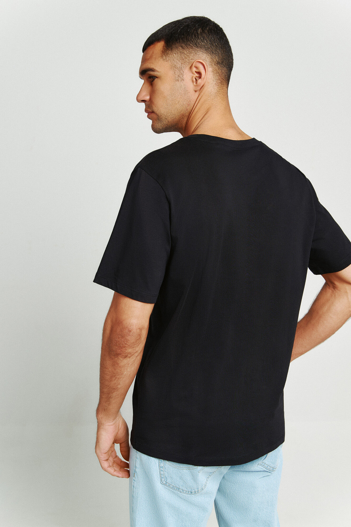 Jack & Jones Playera est&aacute;ndar fit negro