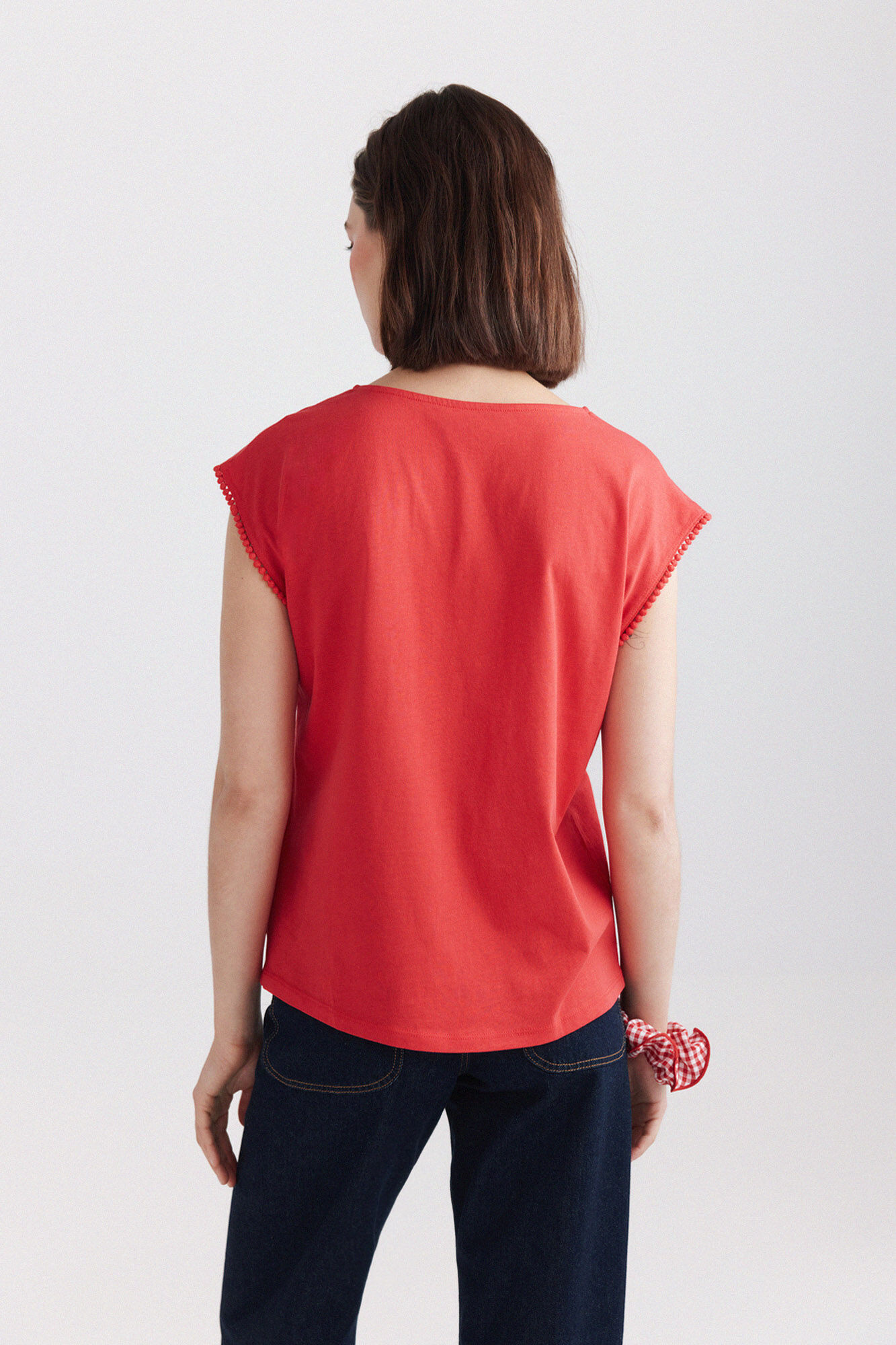 Springfield Playera sin mangas con bolitas rojo