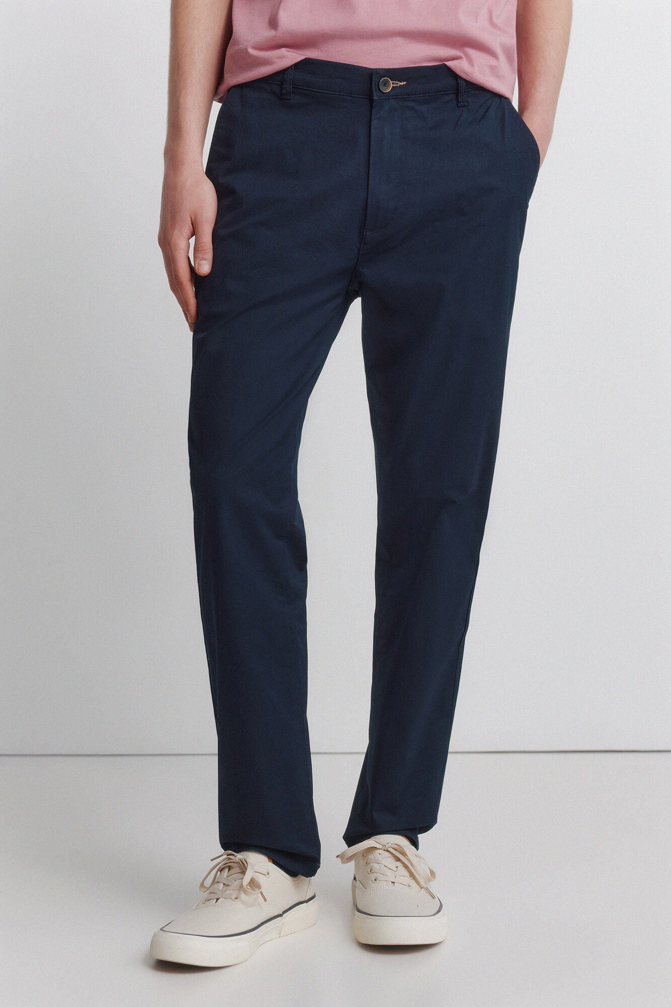 Springfield Pantal&oacute;n chino ligero c&oacute;modo slim fit