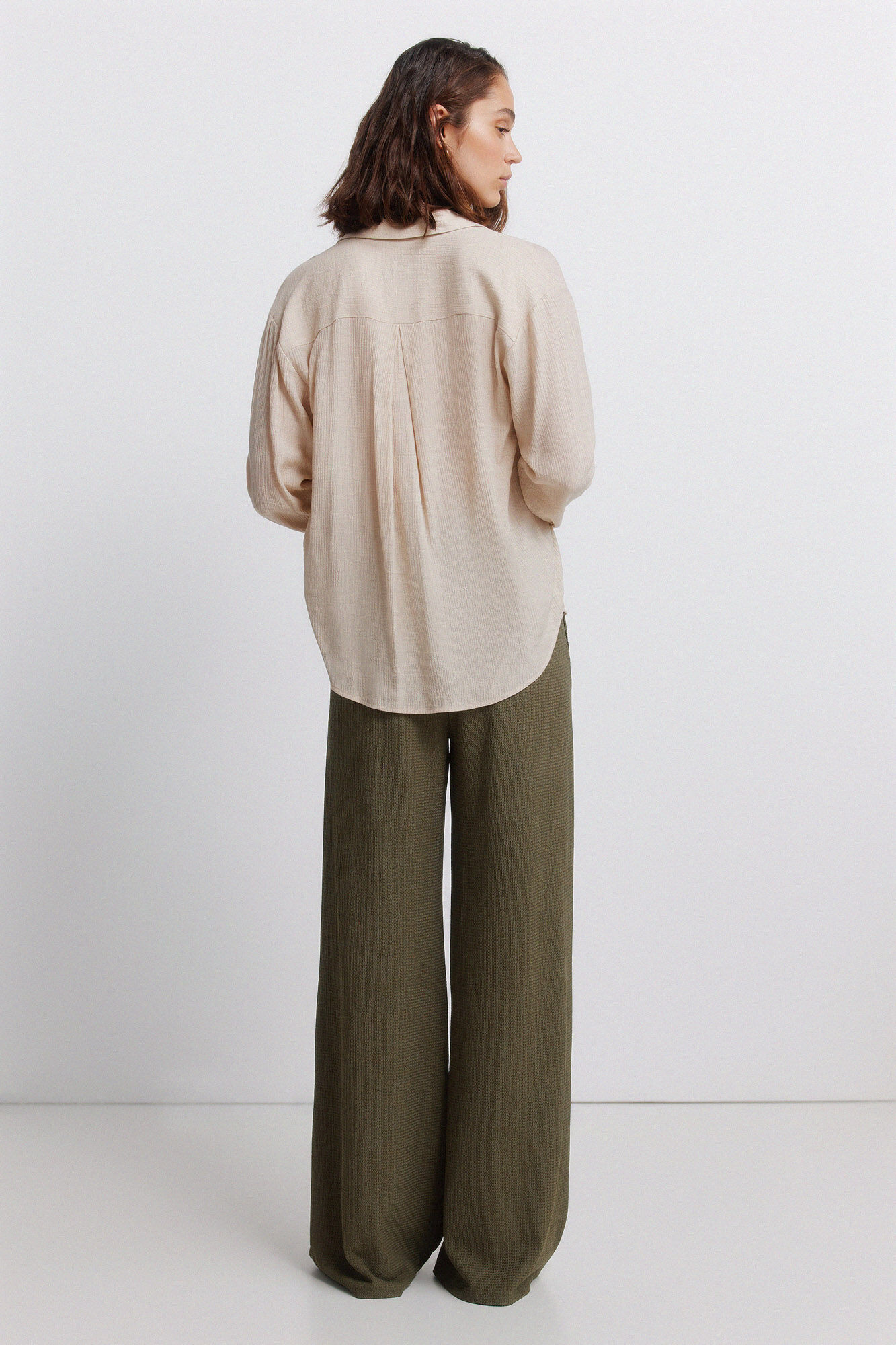 Springfield Pantal&oacute;n largo holgado de estructura kaki